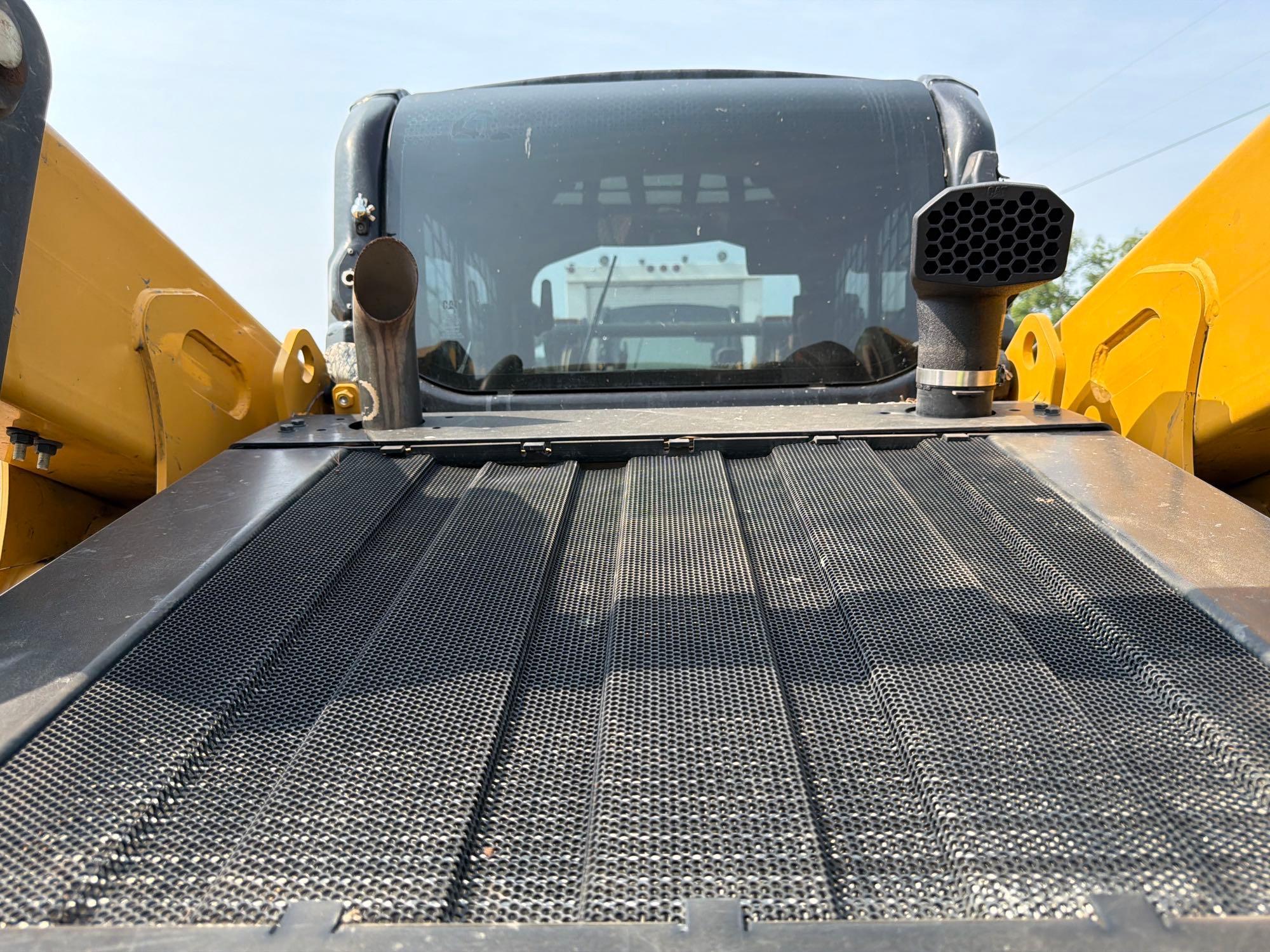 2025 Caterpillar 265