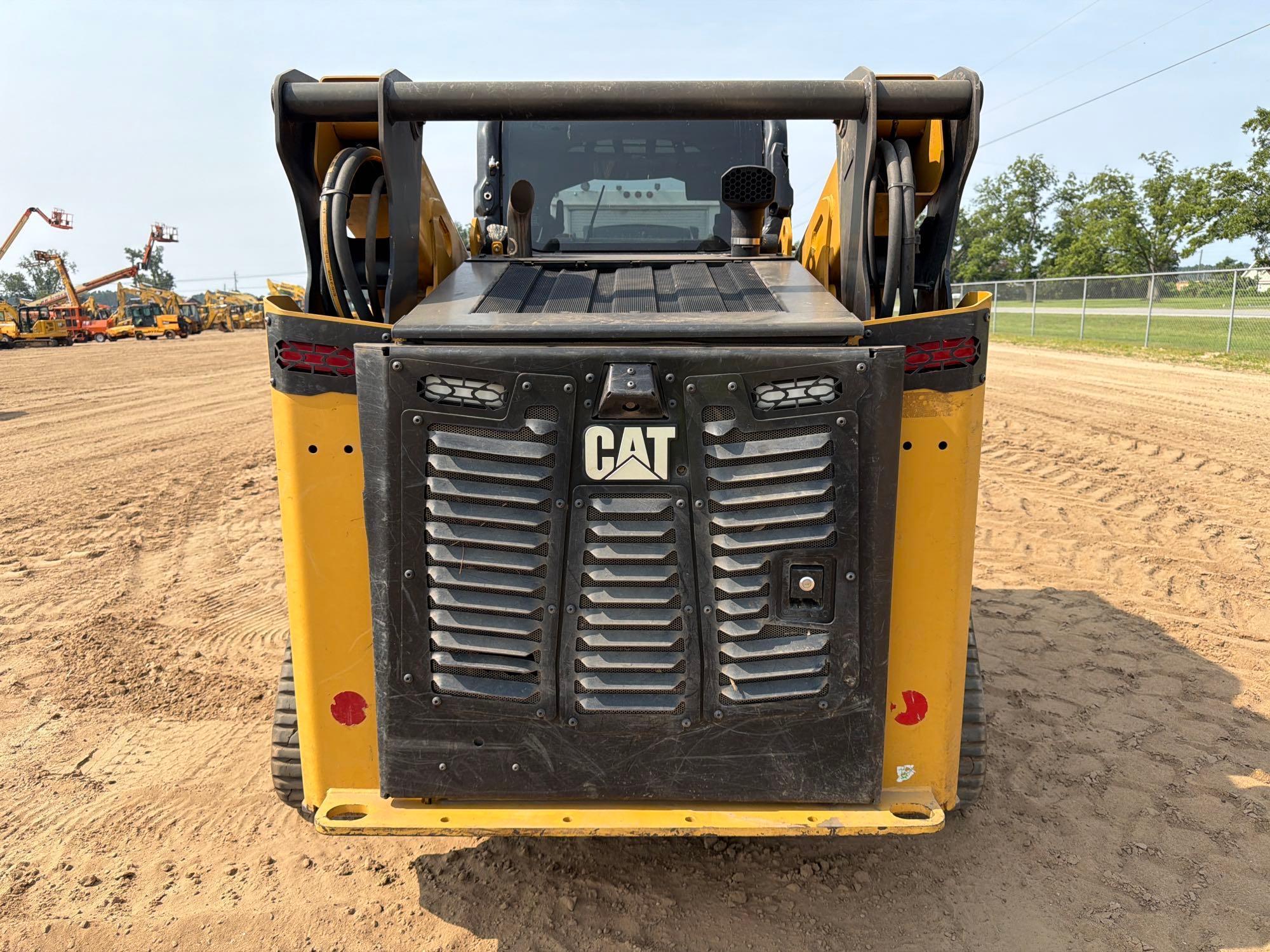 2025 Caterpillar 265