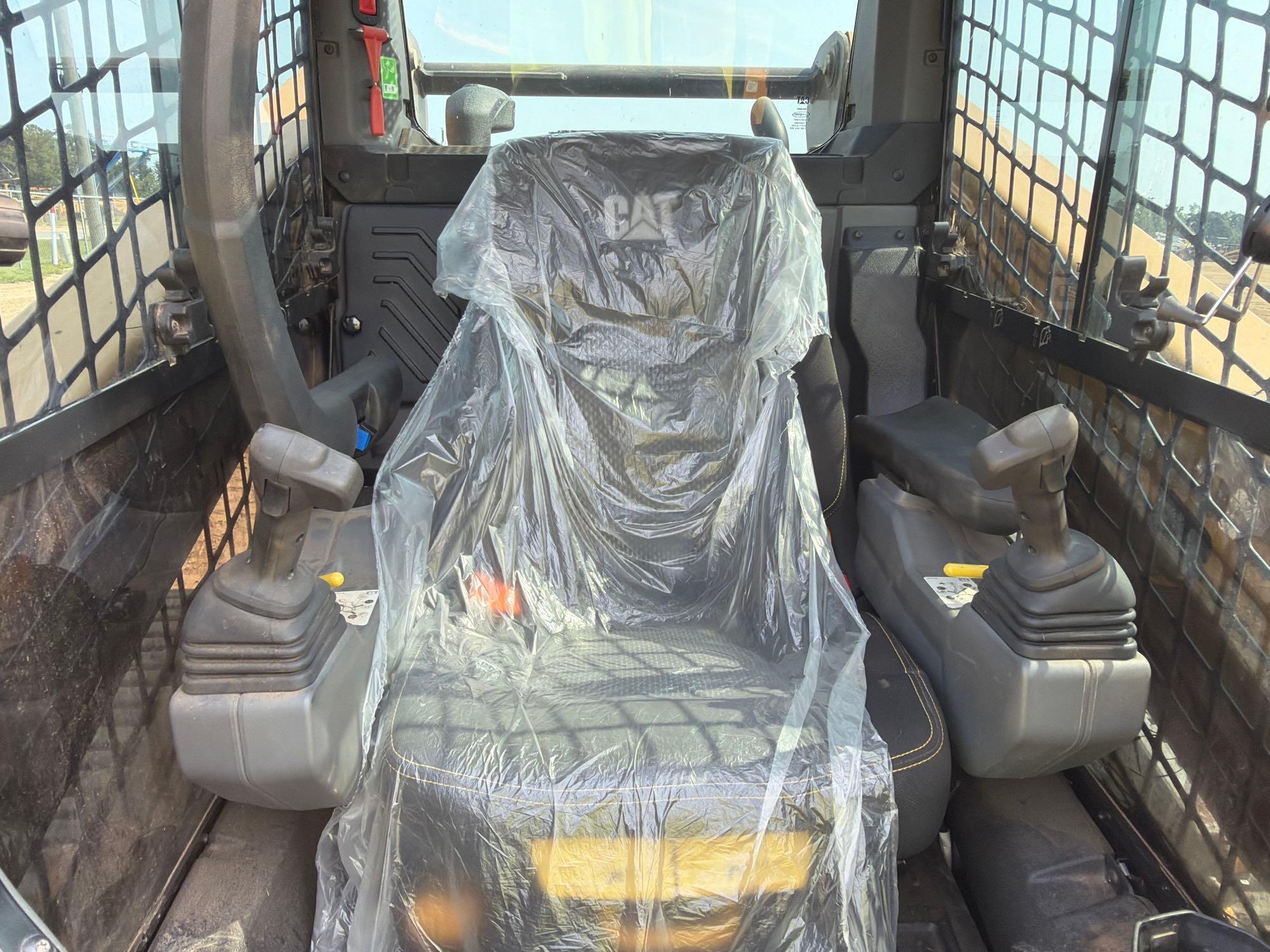 2025 Caterpillar 265
