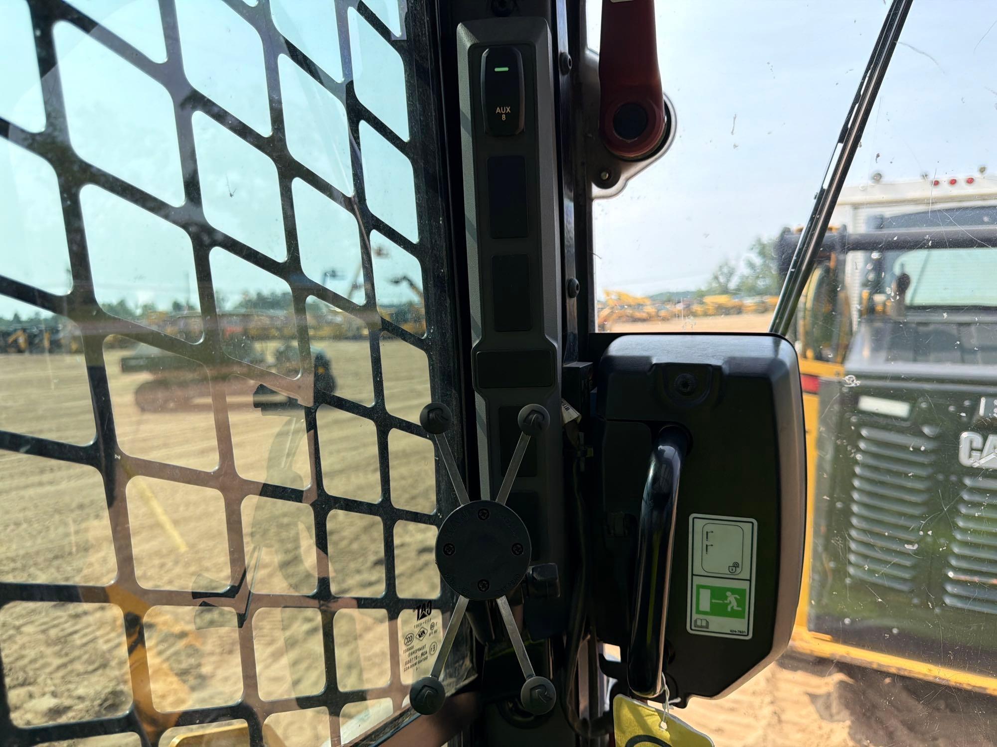 2025 Caterpillar 265