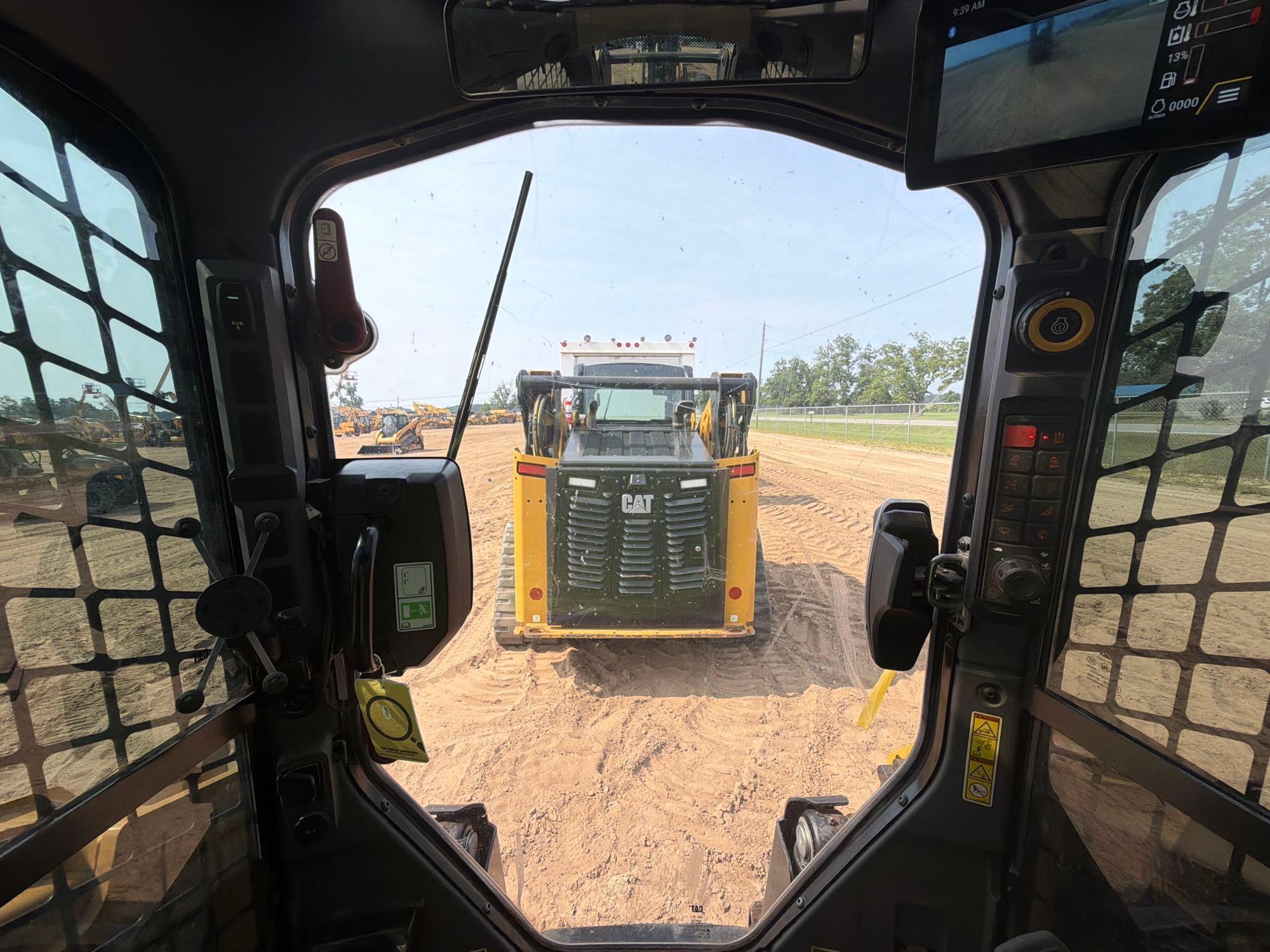 2025 Caterpillar 265