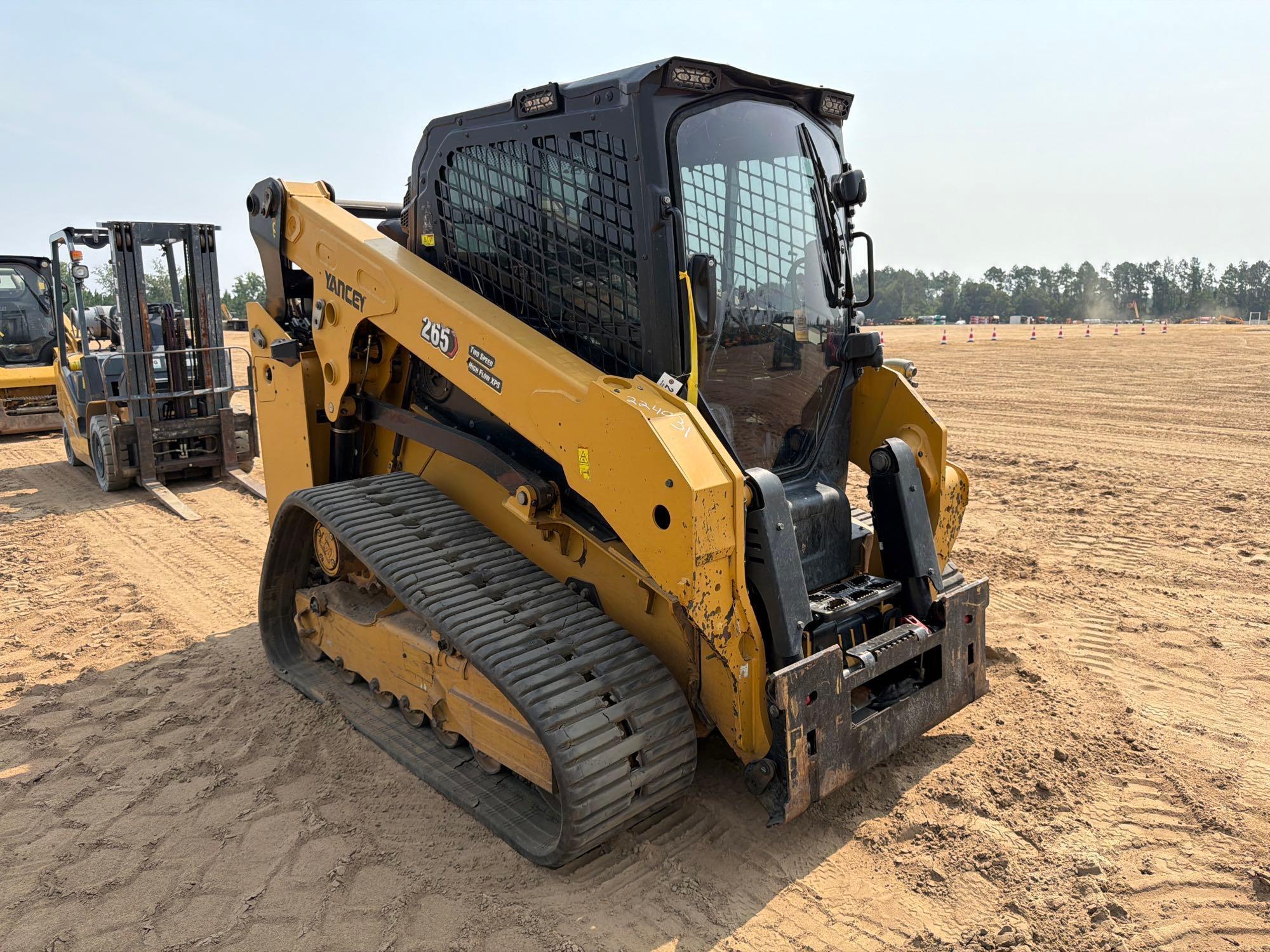 2025 Caterpillar 265