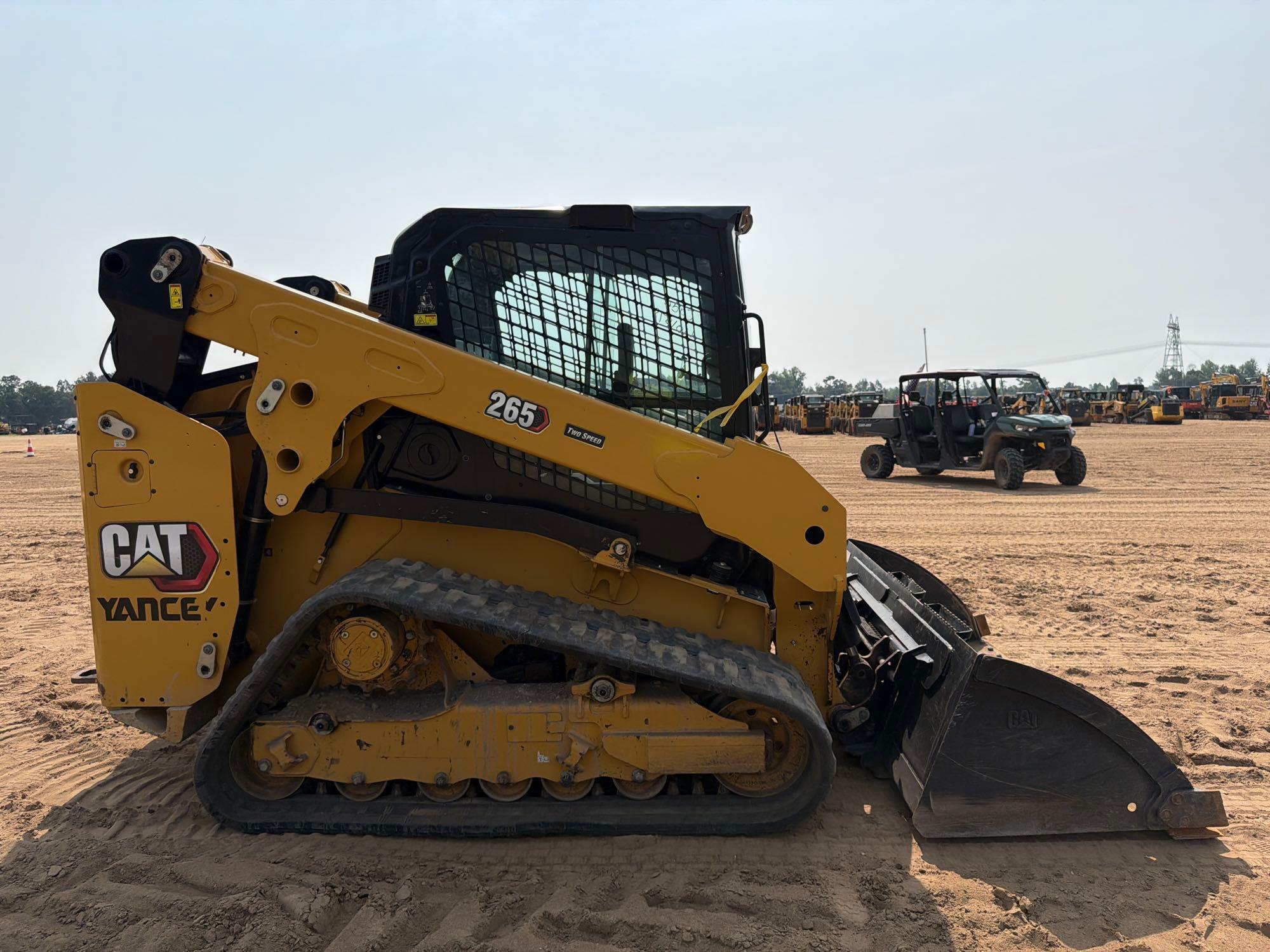 2024 Caterpillar 265
