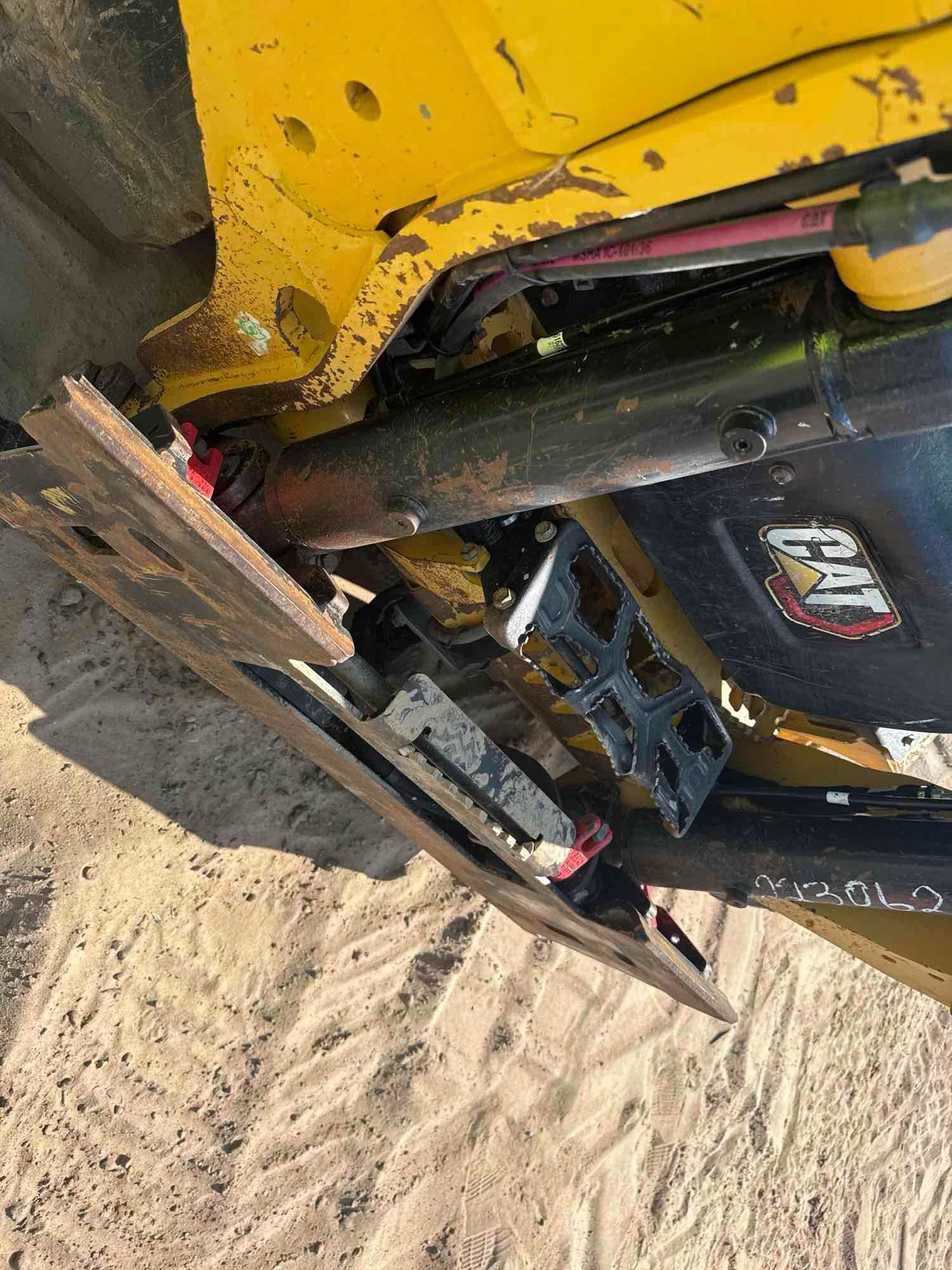 2024 Caterpillar 265