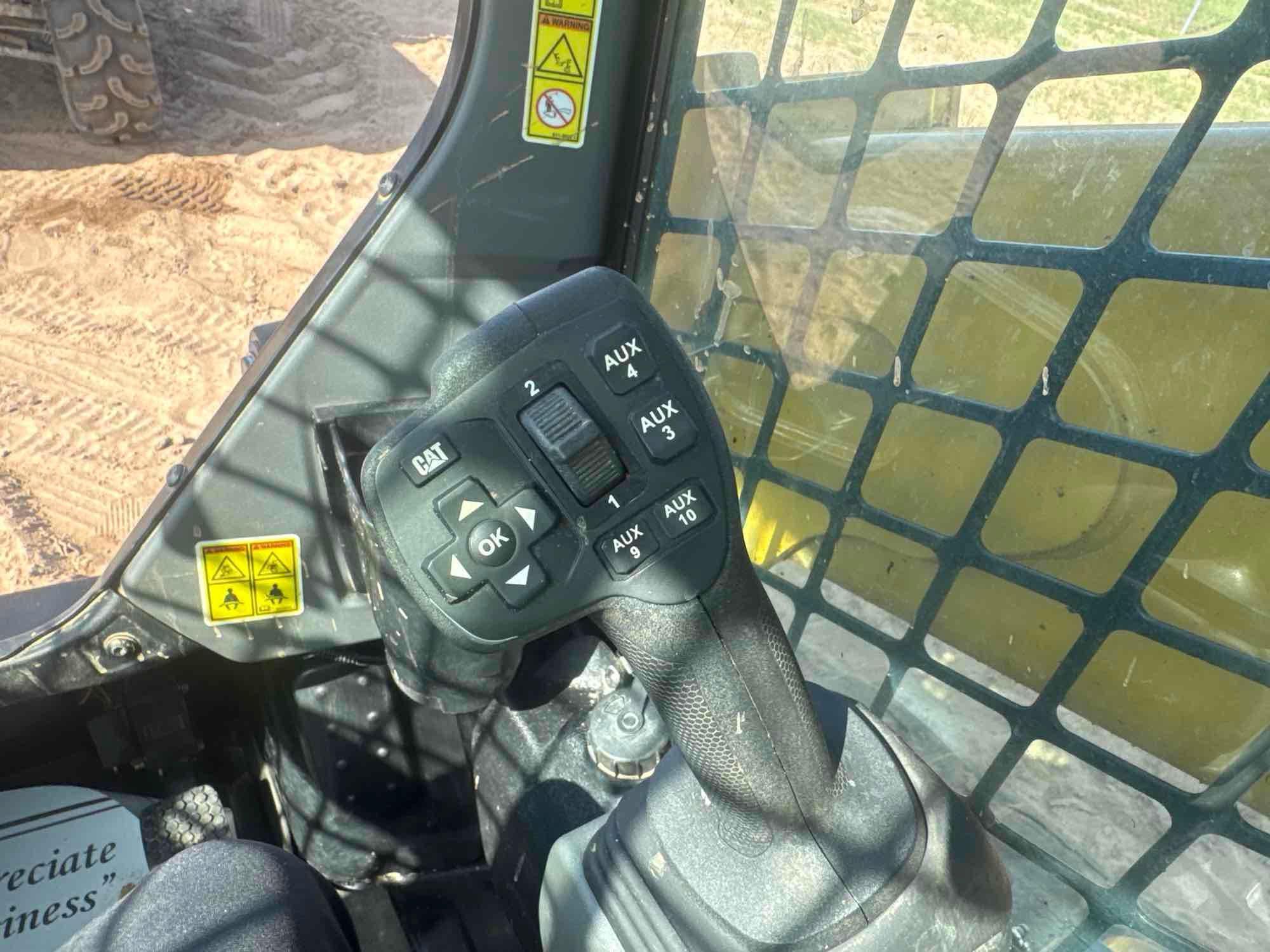 2024 Caterpillar 265