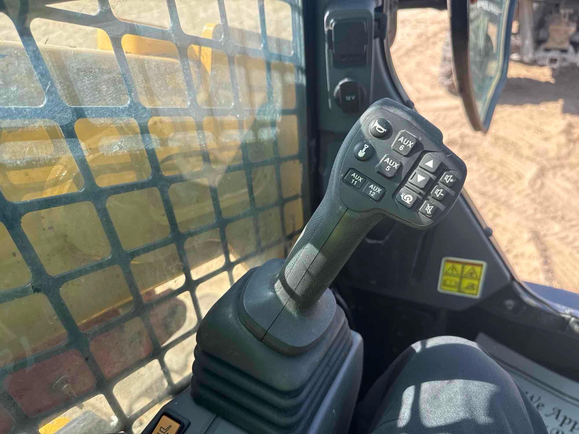 2024 Caterpillar 265