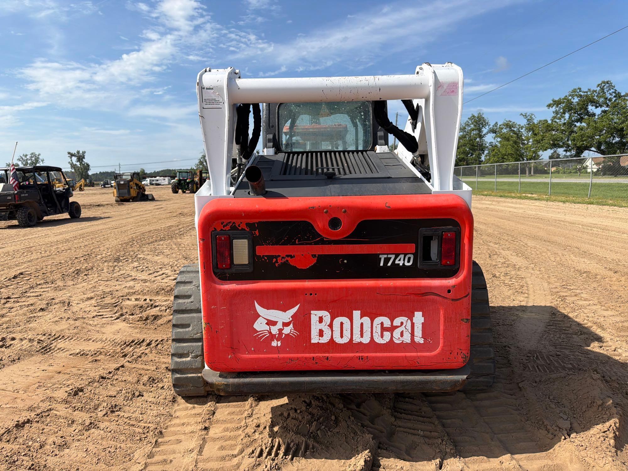 2019 Bobcat RT740