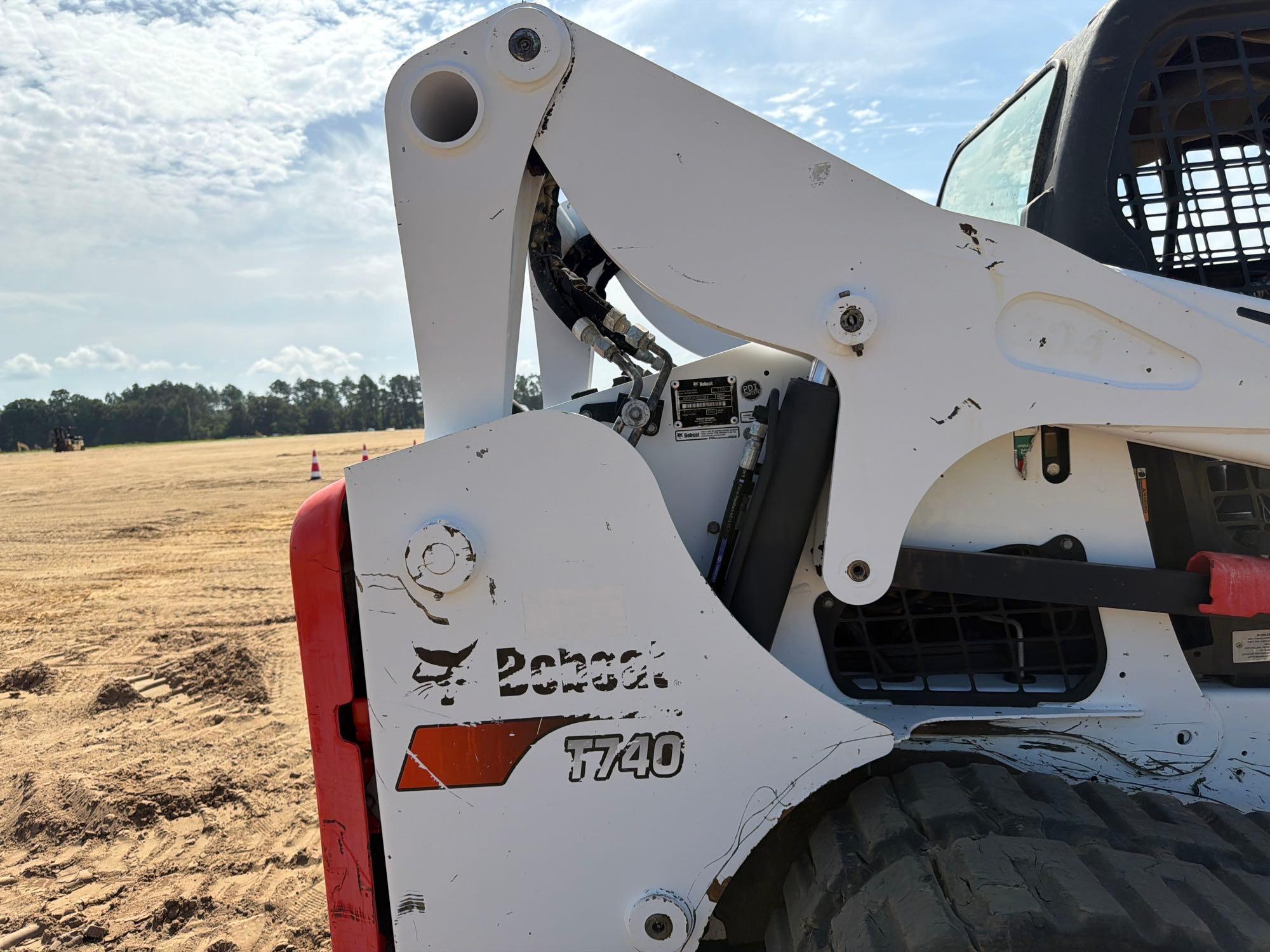 2019 Bobcat RT740