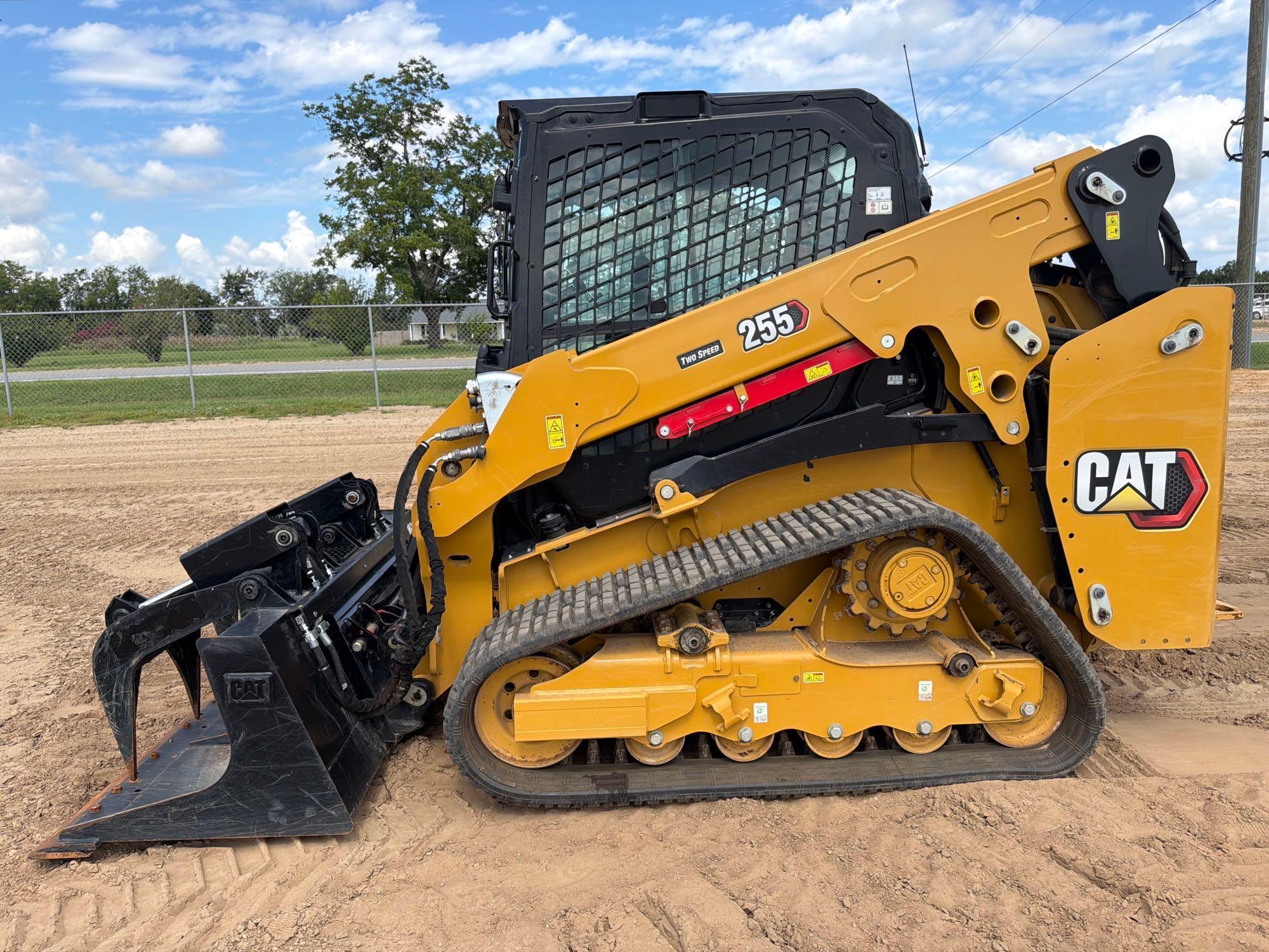 2025 Caterpillar 255