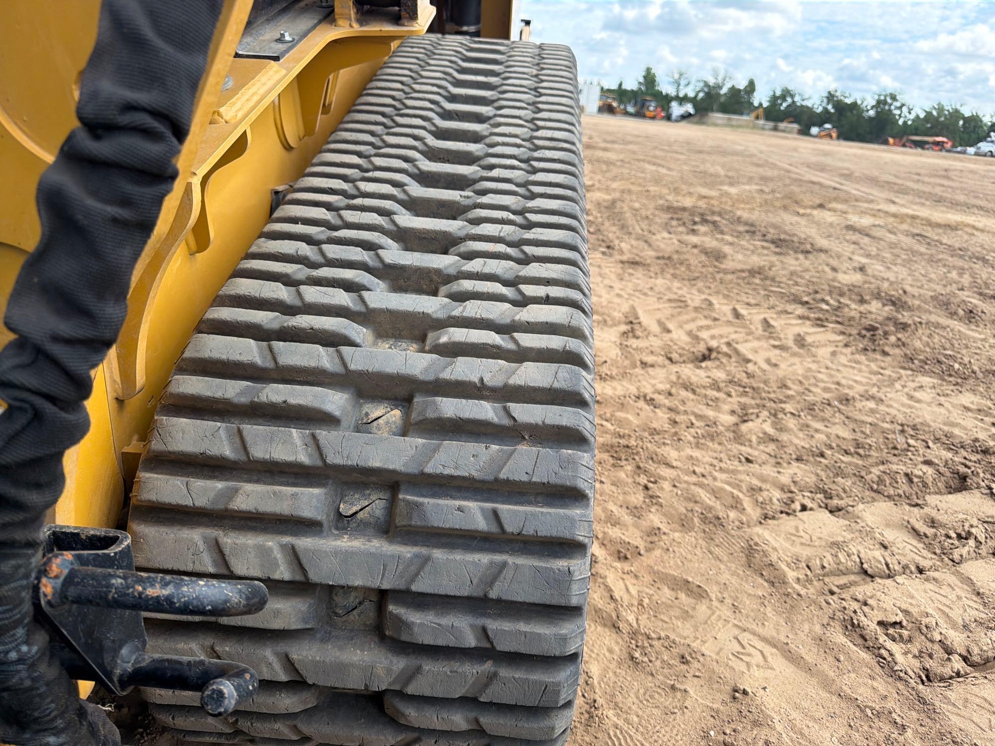 2025 Caterpillar 255