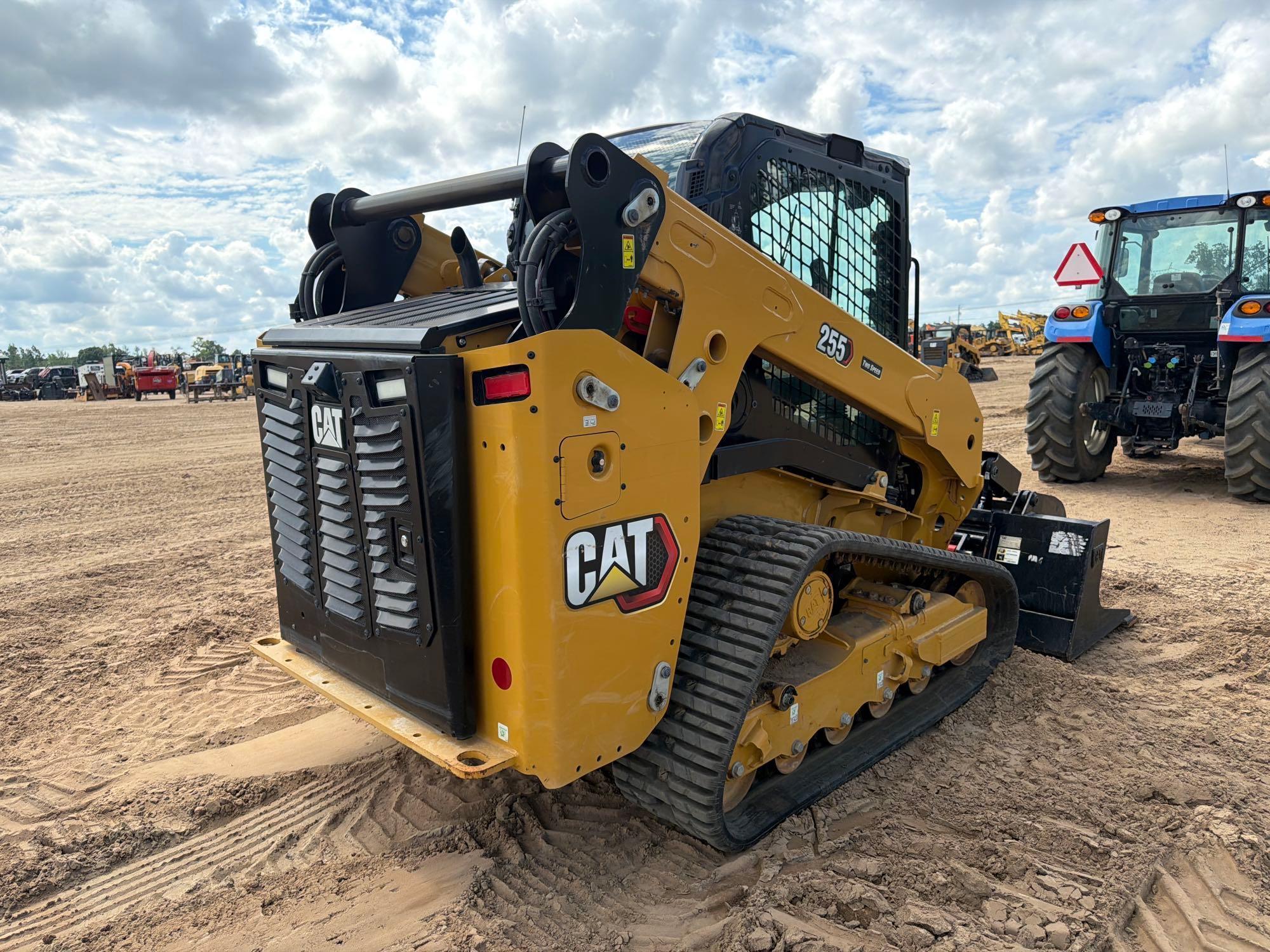 2025 Caterpillar 255