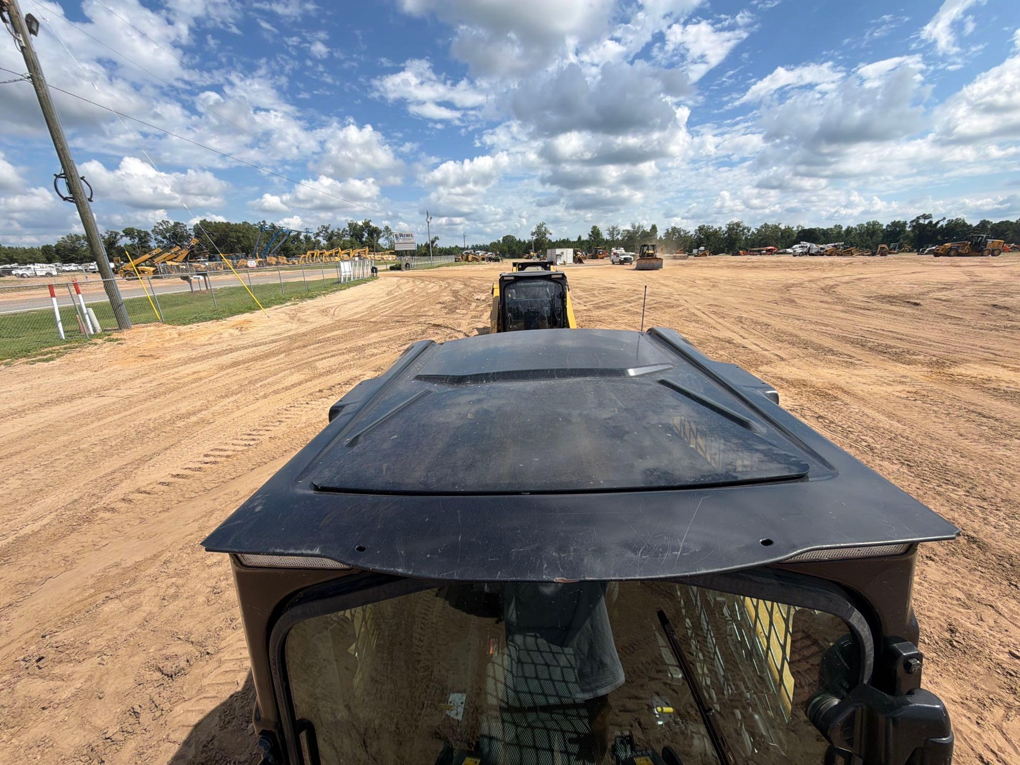 2025 Caterpillar 255
