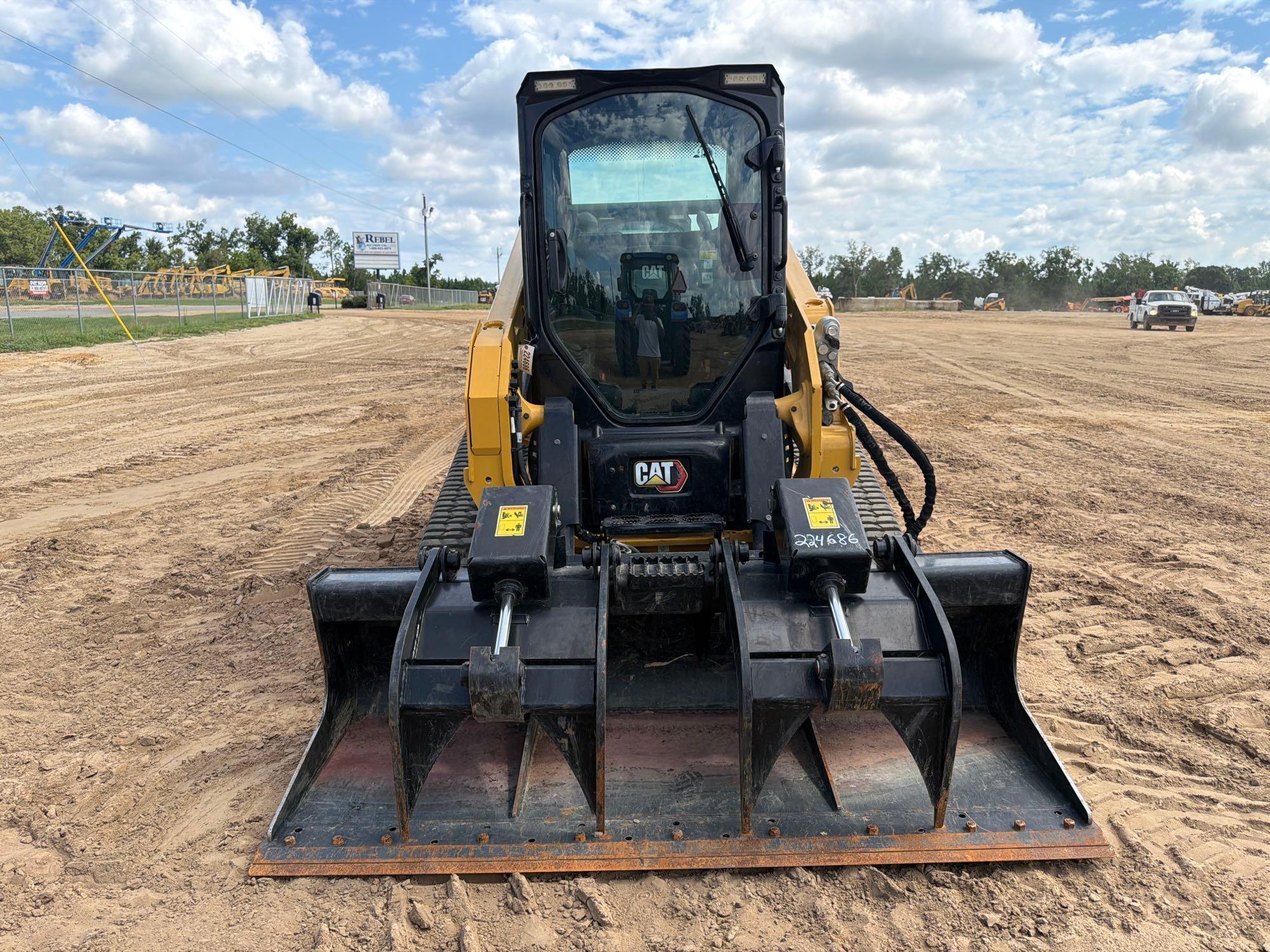 2025 Caterpillar 255