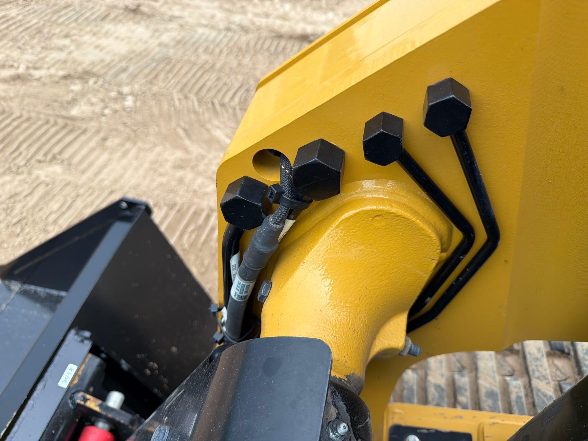 2024 Caterpillar 255