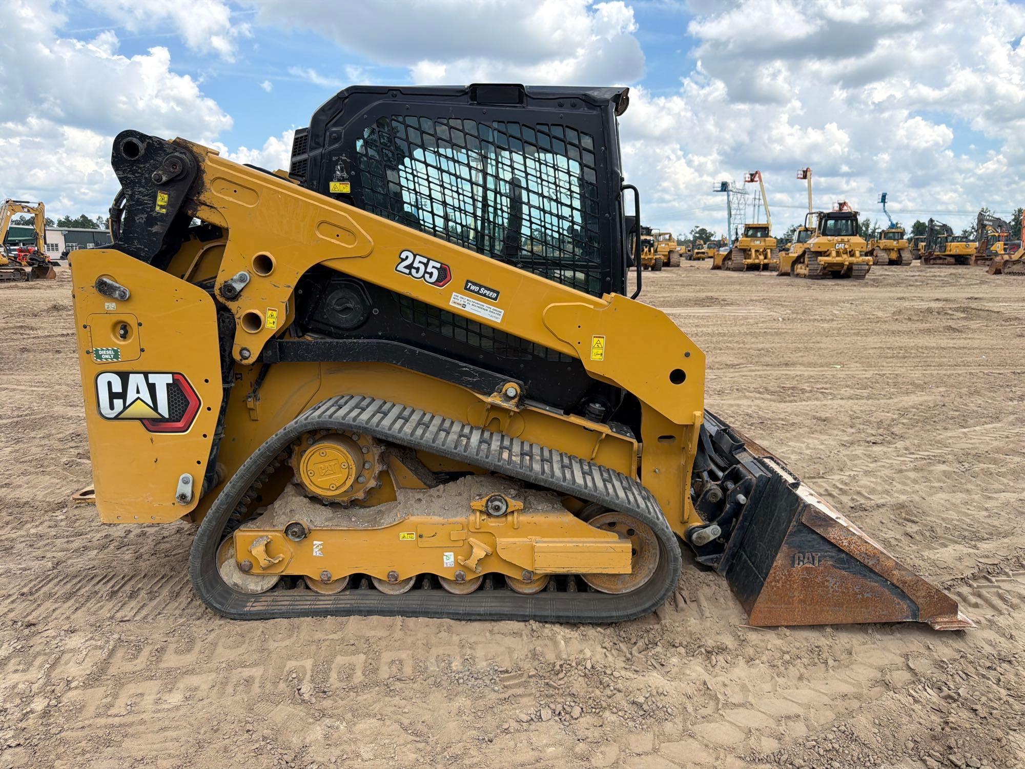 2025 Caterpillar 255