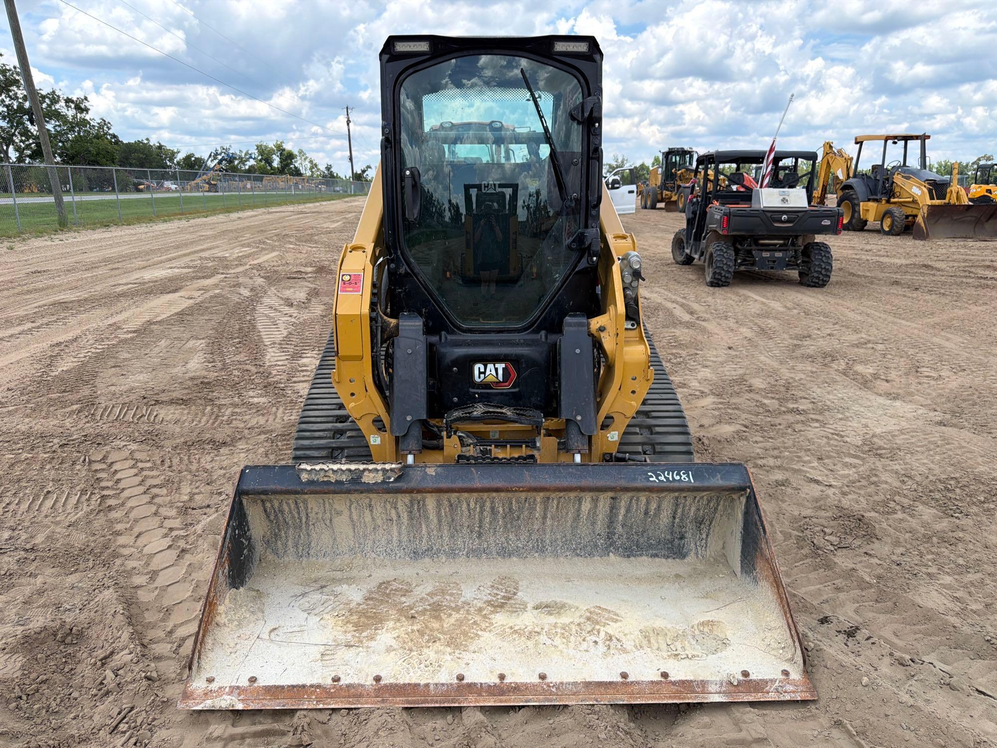 2025 Caterpillar 255