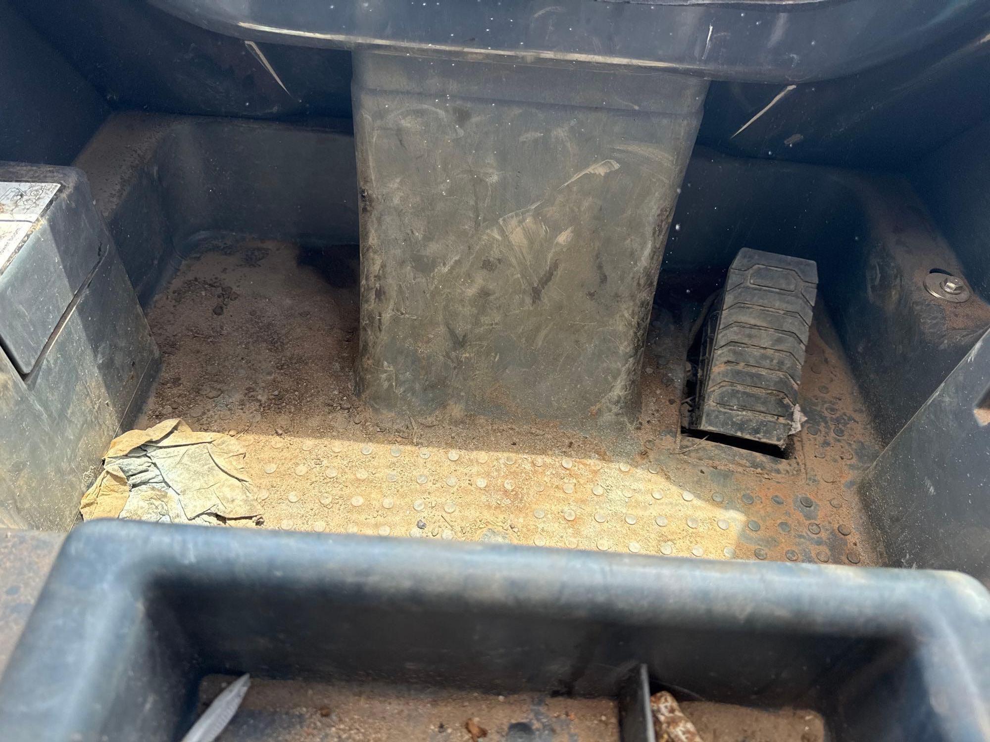 2024 John Deere 325G