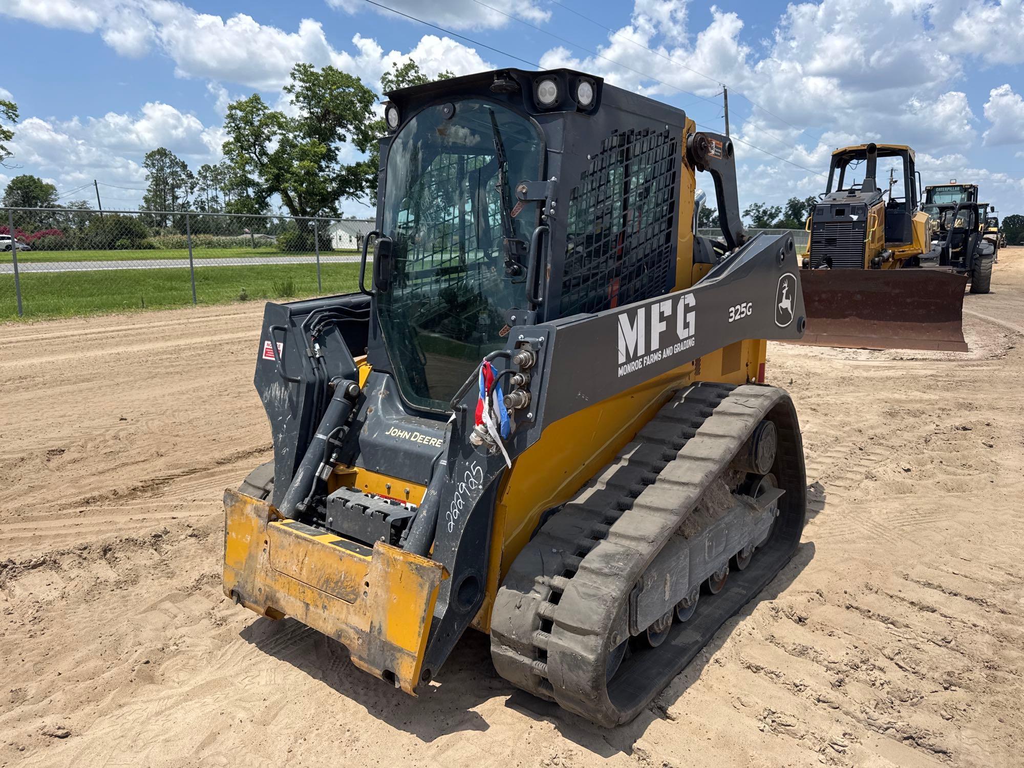 2024 John Deere 325G