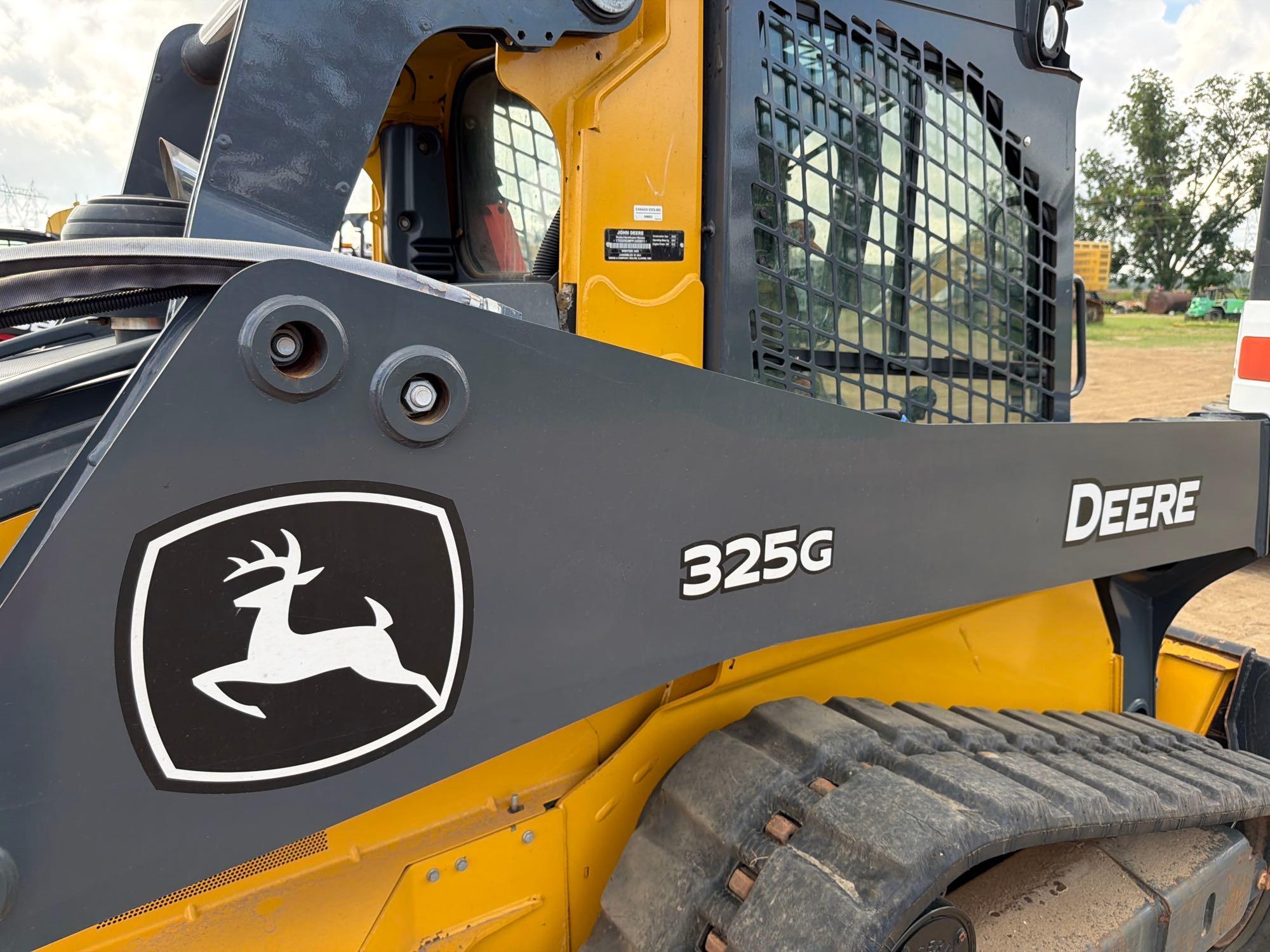 2023 John Deere 325G