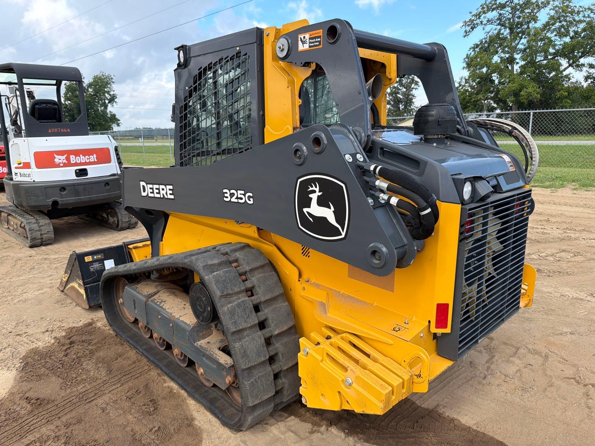 2023 John Deere 325G