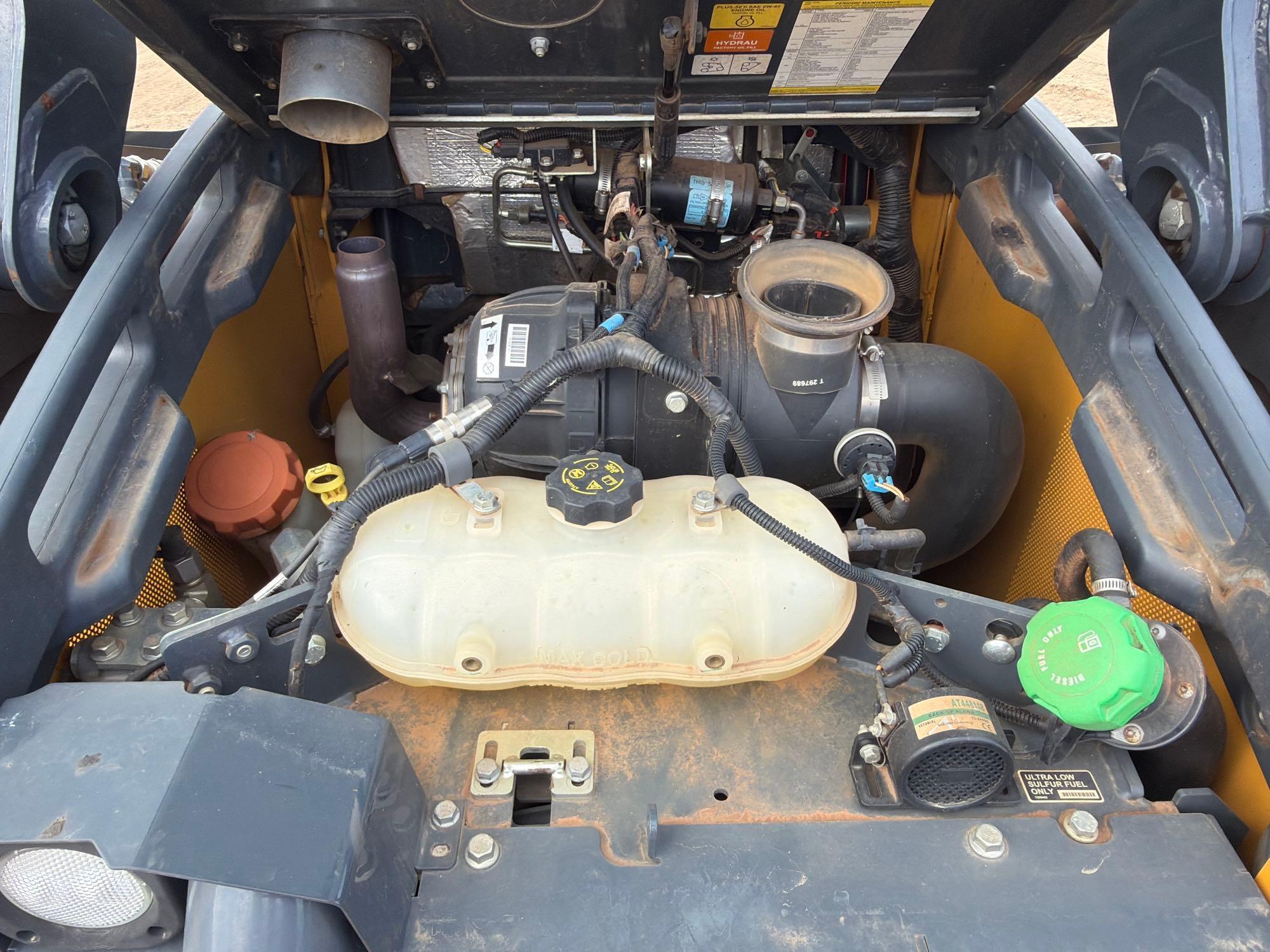 2023 John Deere 325G