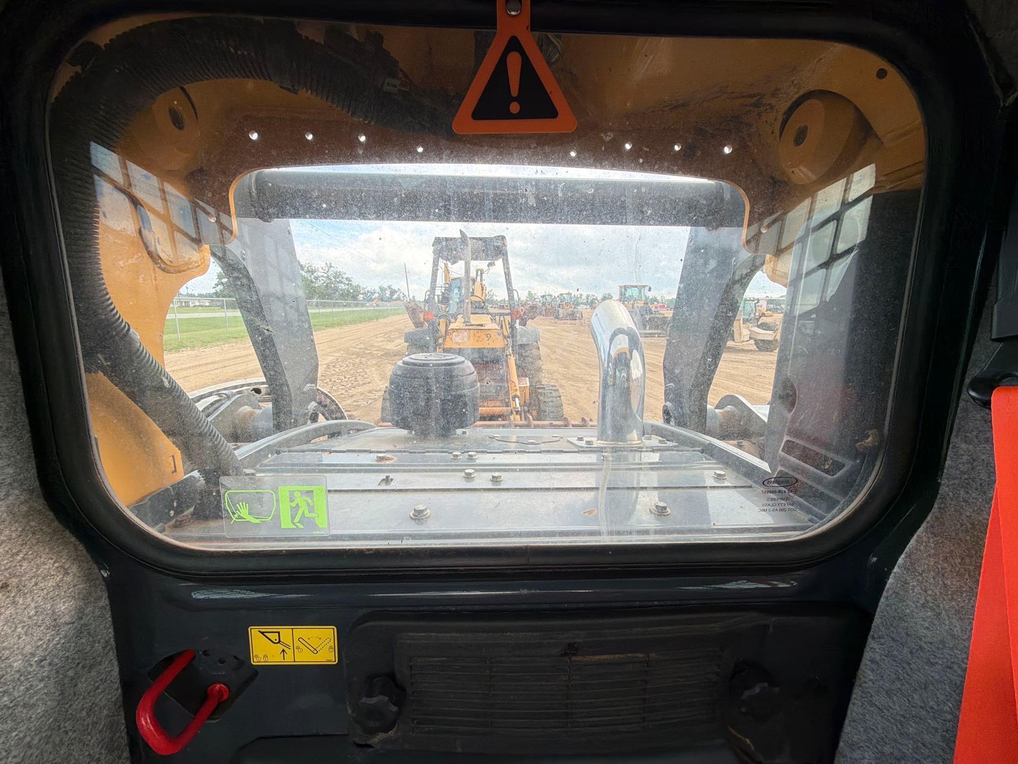 2023 John Deere 325G