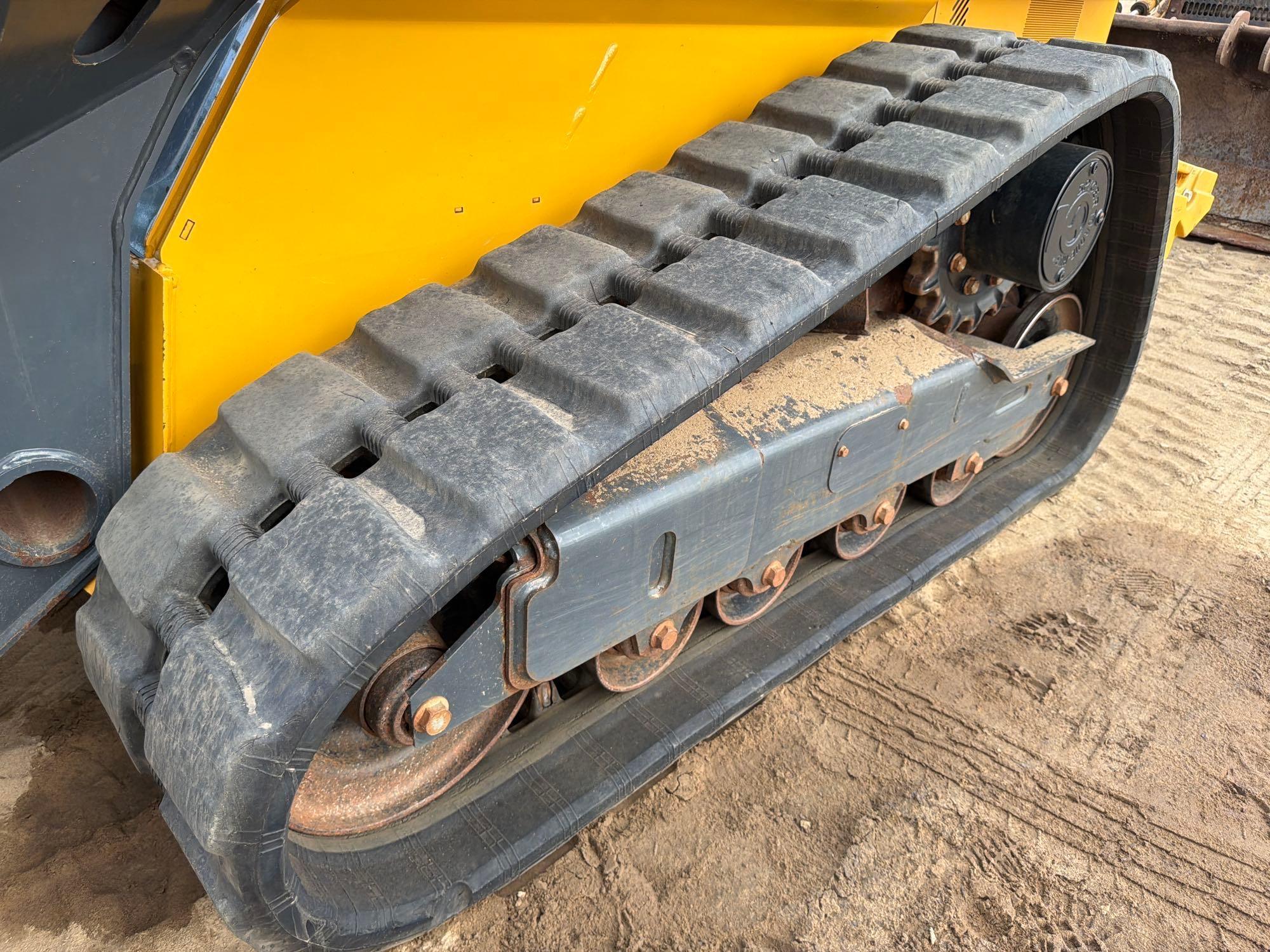 2023 John Deere 325G