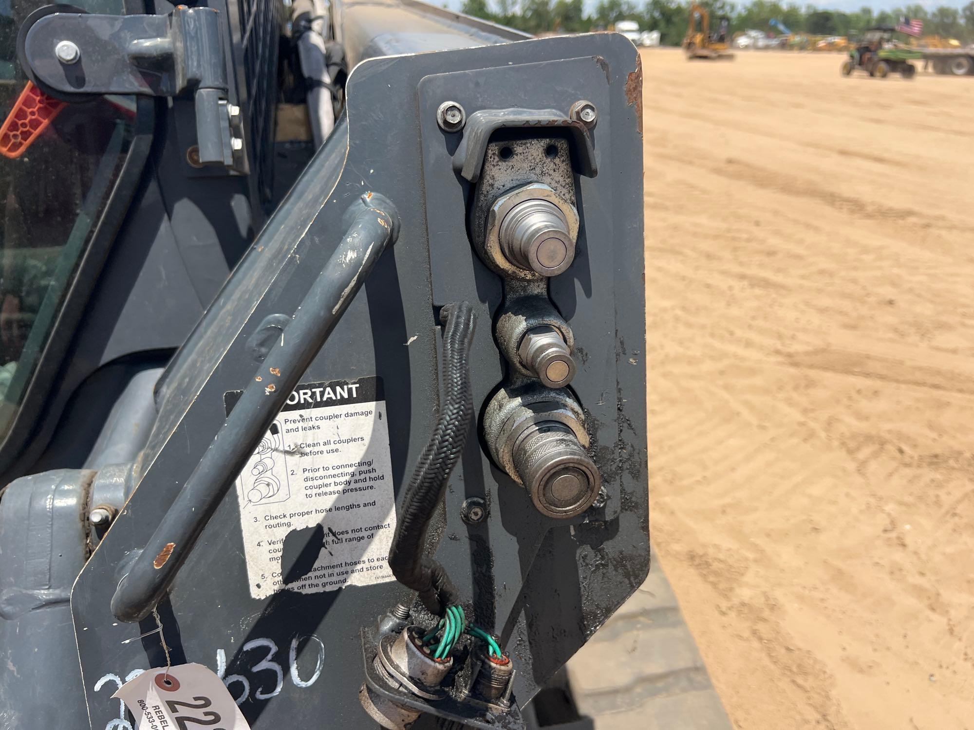 2023 John Deere 325G