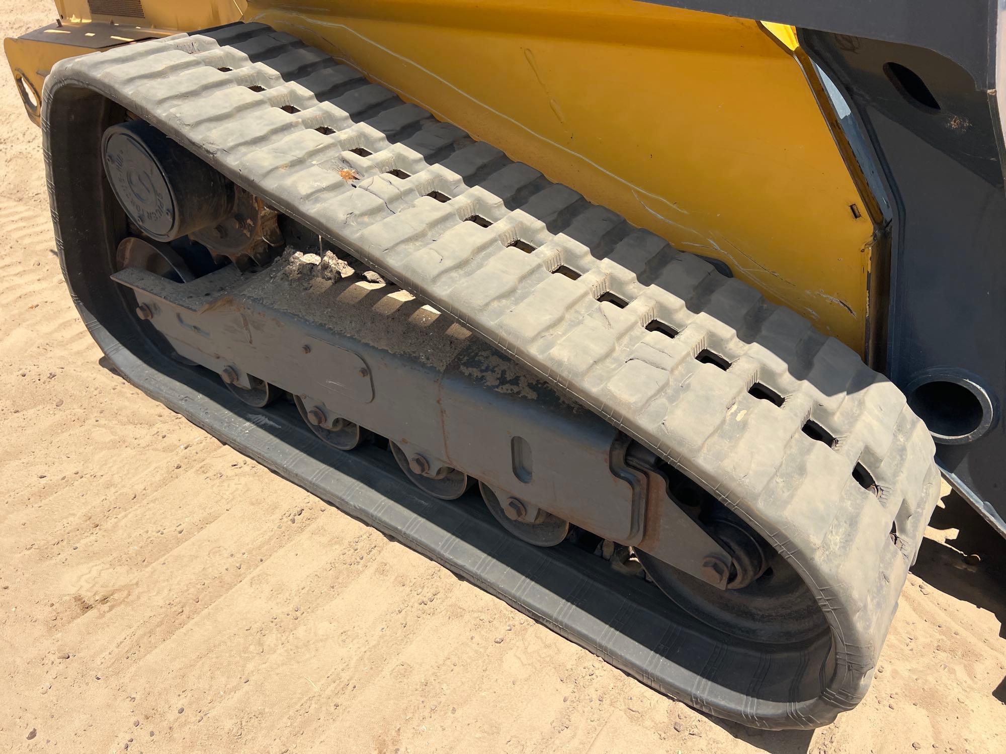 2023 John Deere 325G