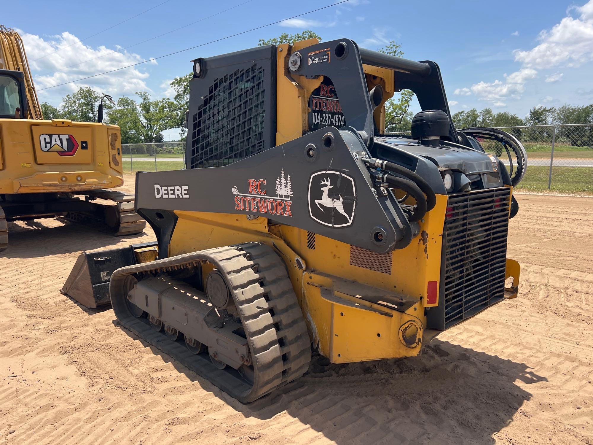 2023 John Deere 325G