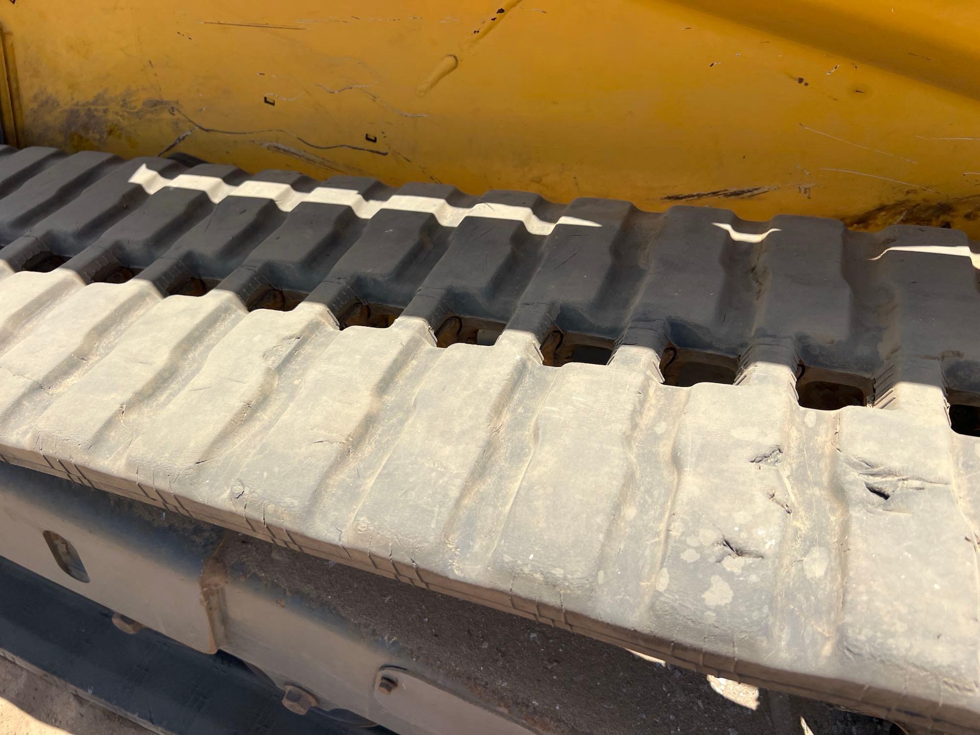 2023 John Deere 325G