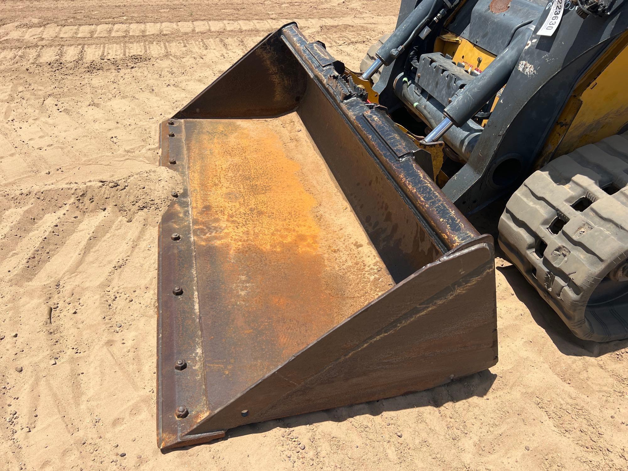 2023 John Deere 325G
