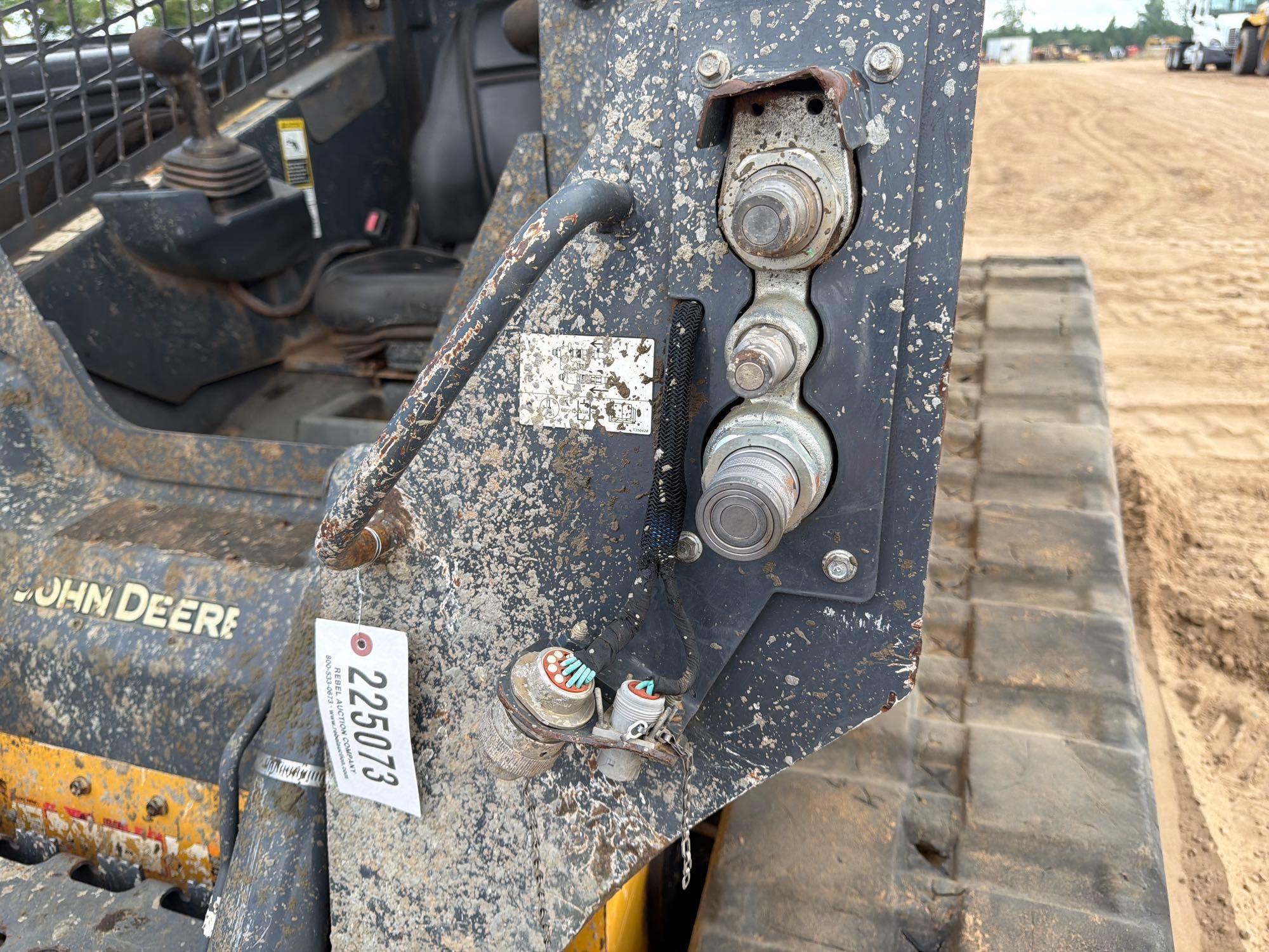 2018 John Deere 325G