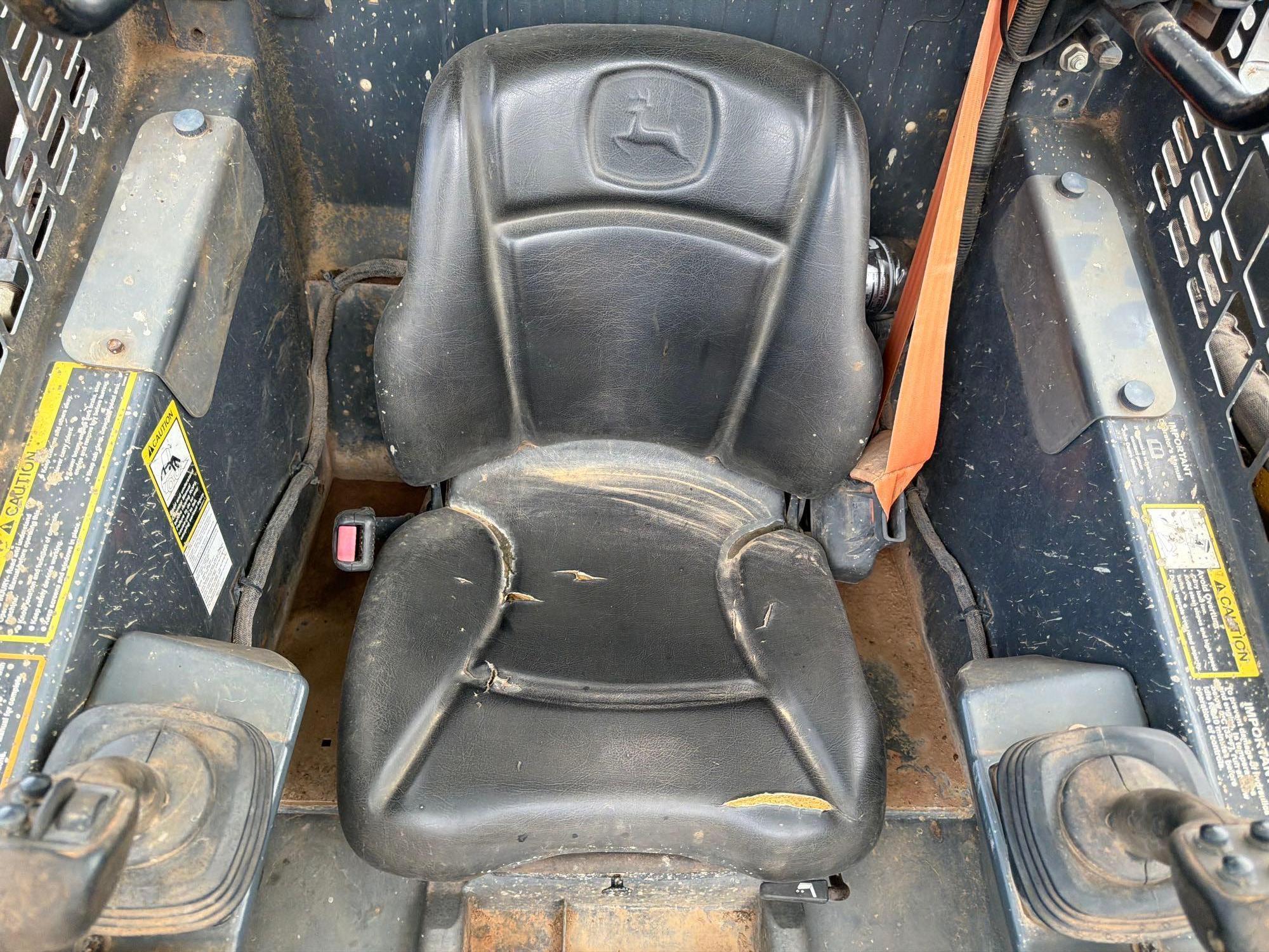 2018 John Deere 325G