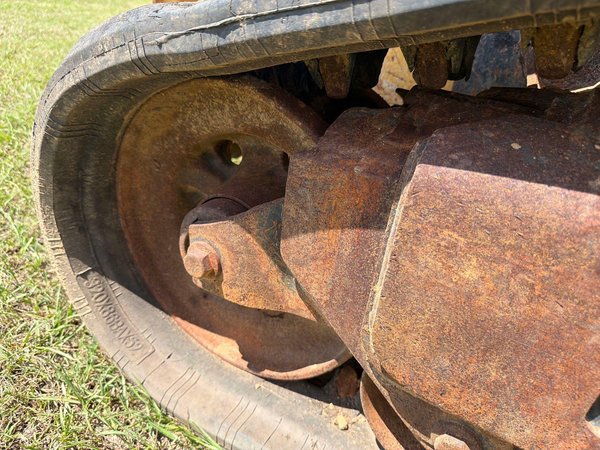 2017 John Deere 323E