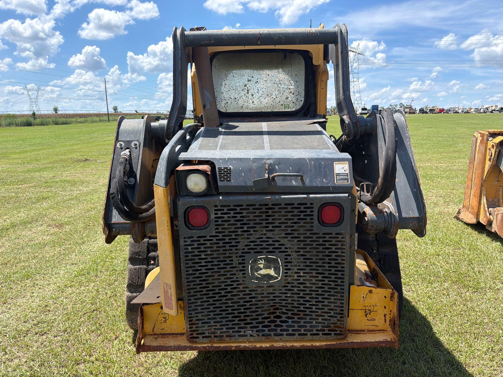 2017 John Deere 323E