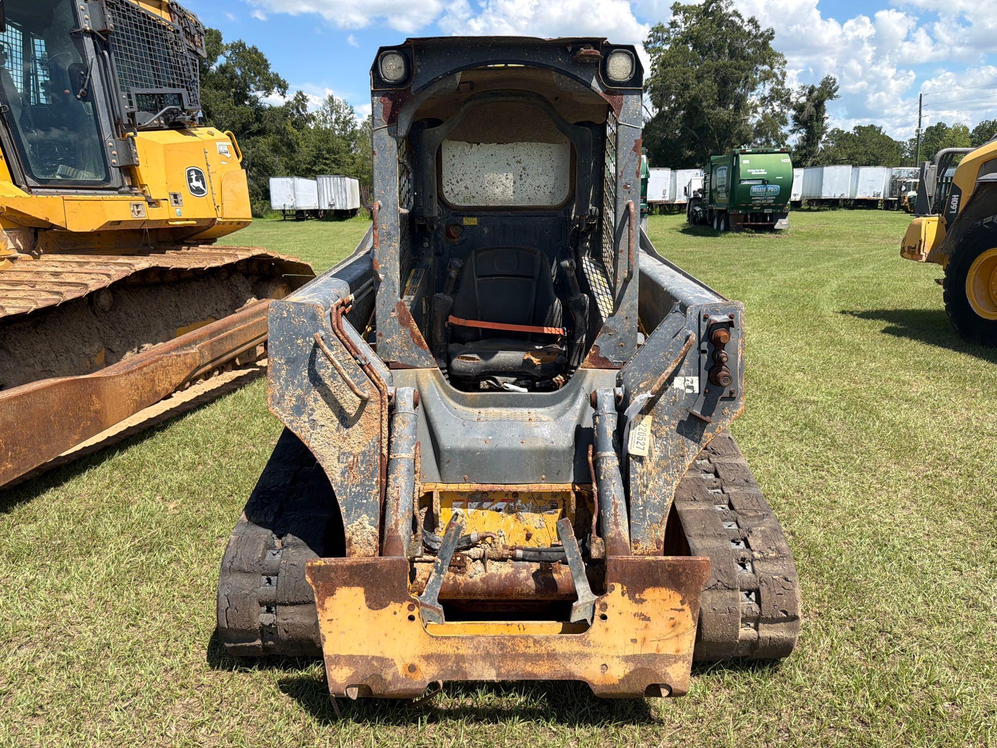 2017 John Deere 323E