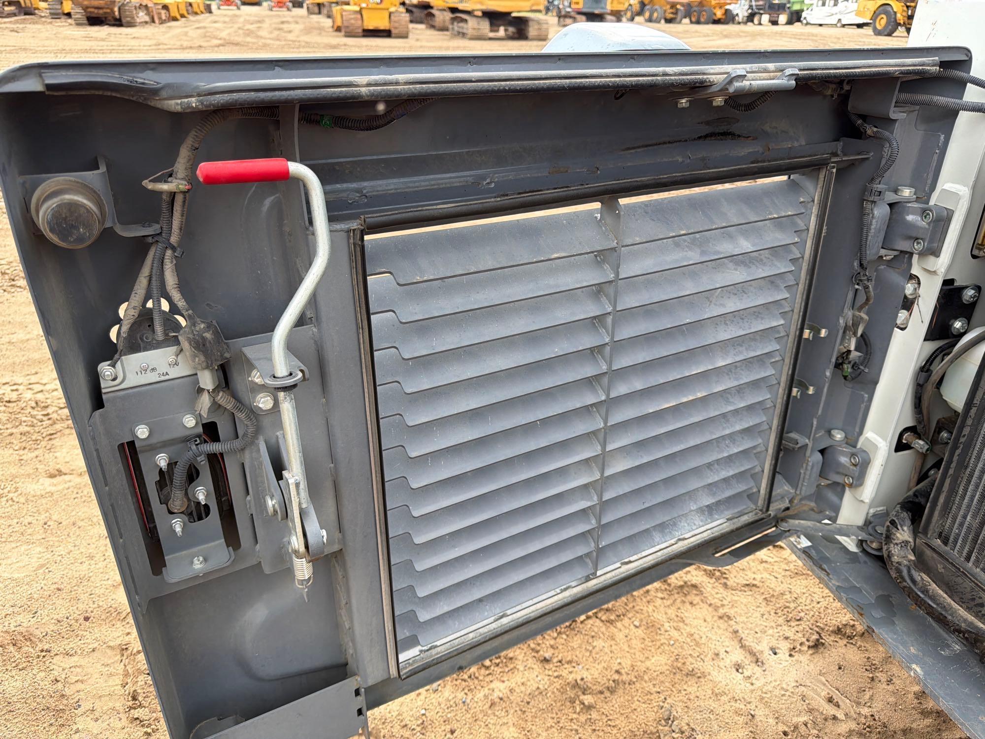 2025 Takeuchi TL8