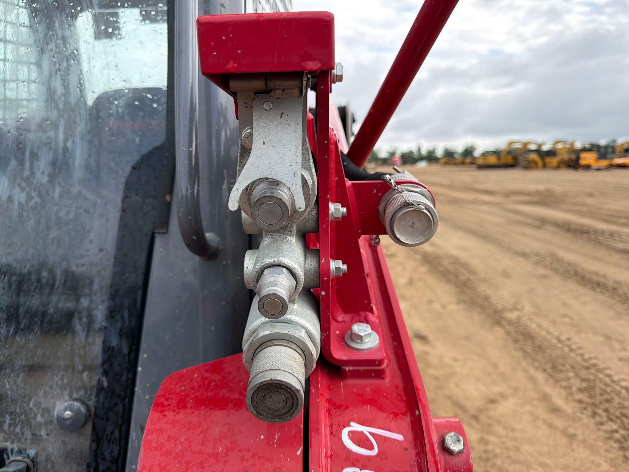 2025 Takeuchi TL8