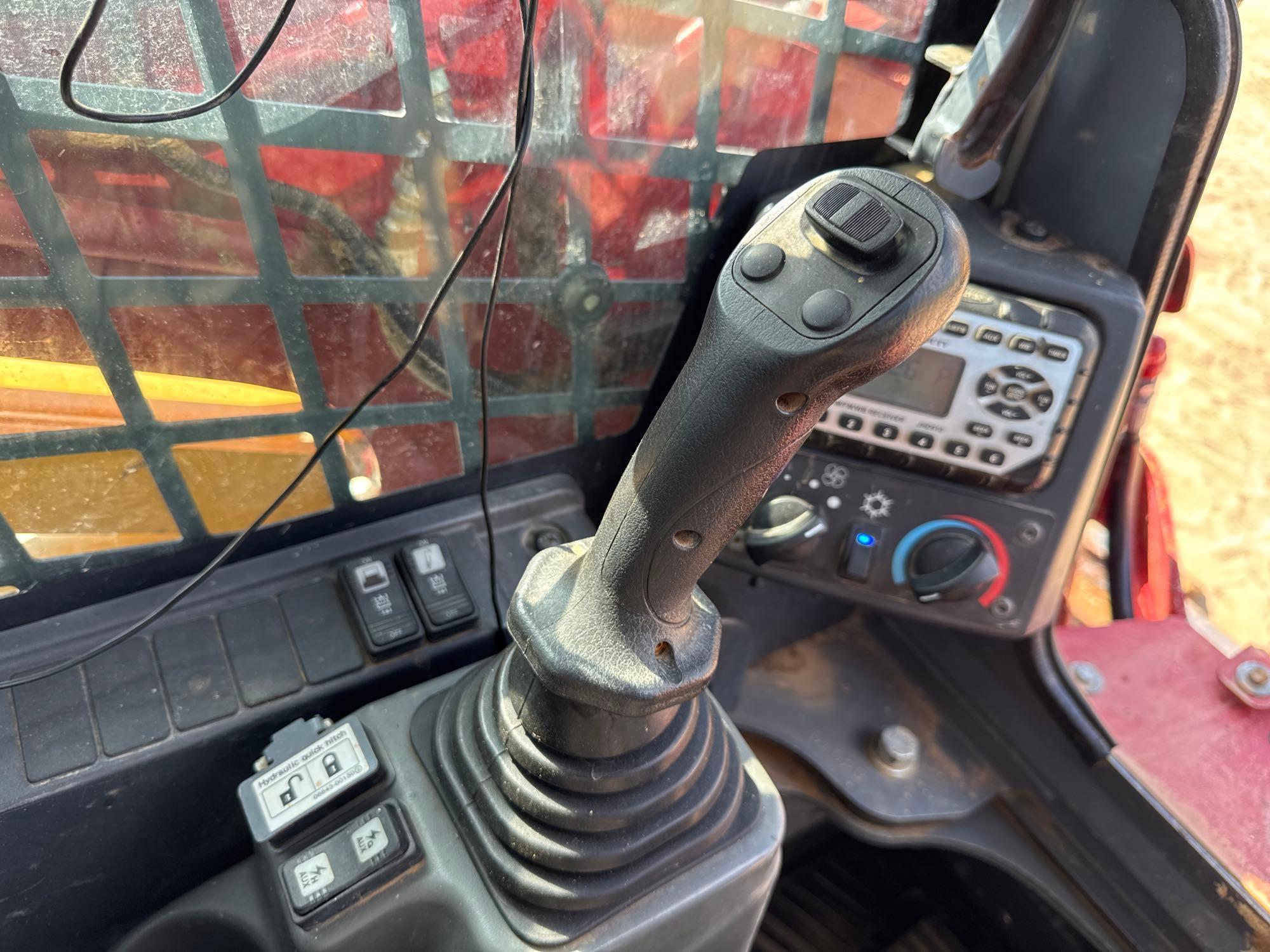 2024 Takeuchi TL8