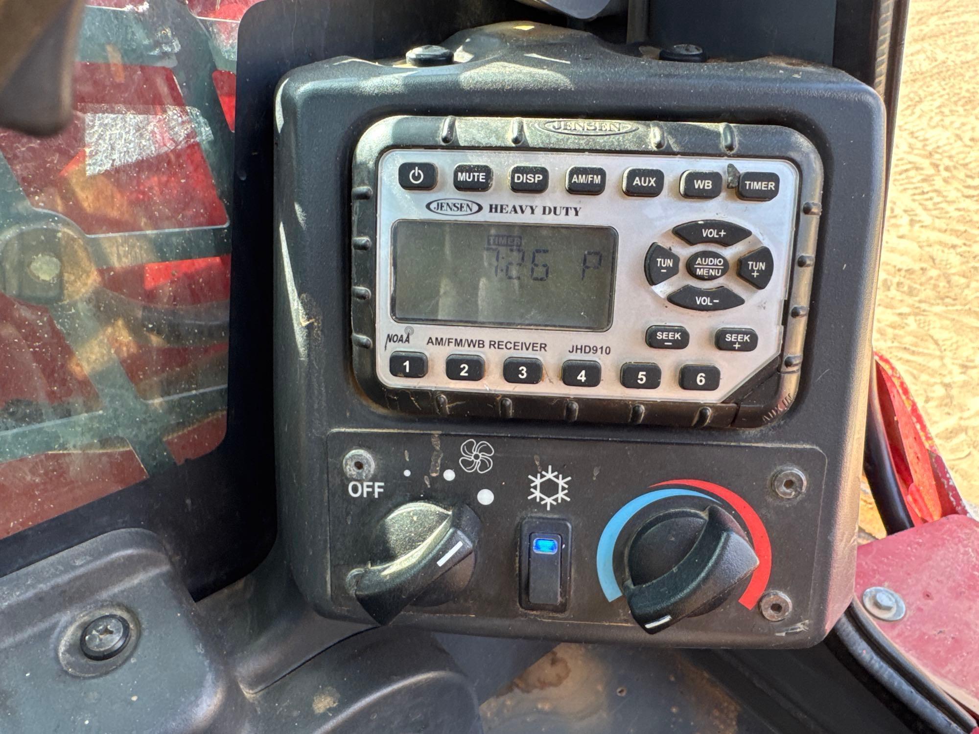 2024 Takeuchi TL8