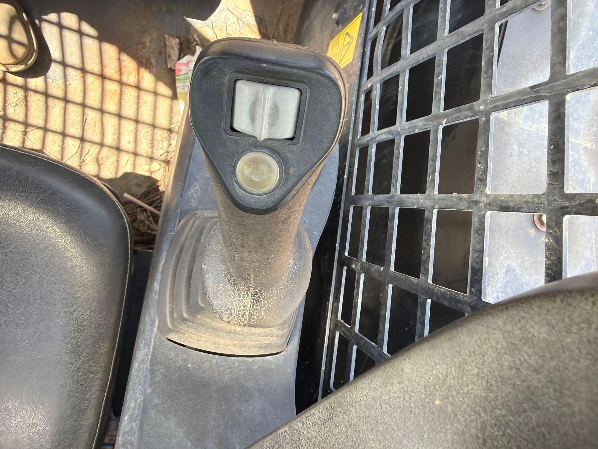 JCB 215-T