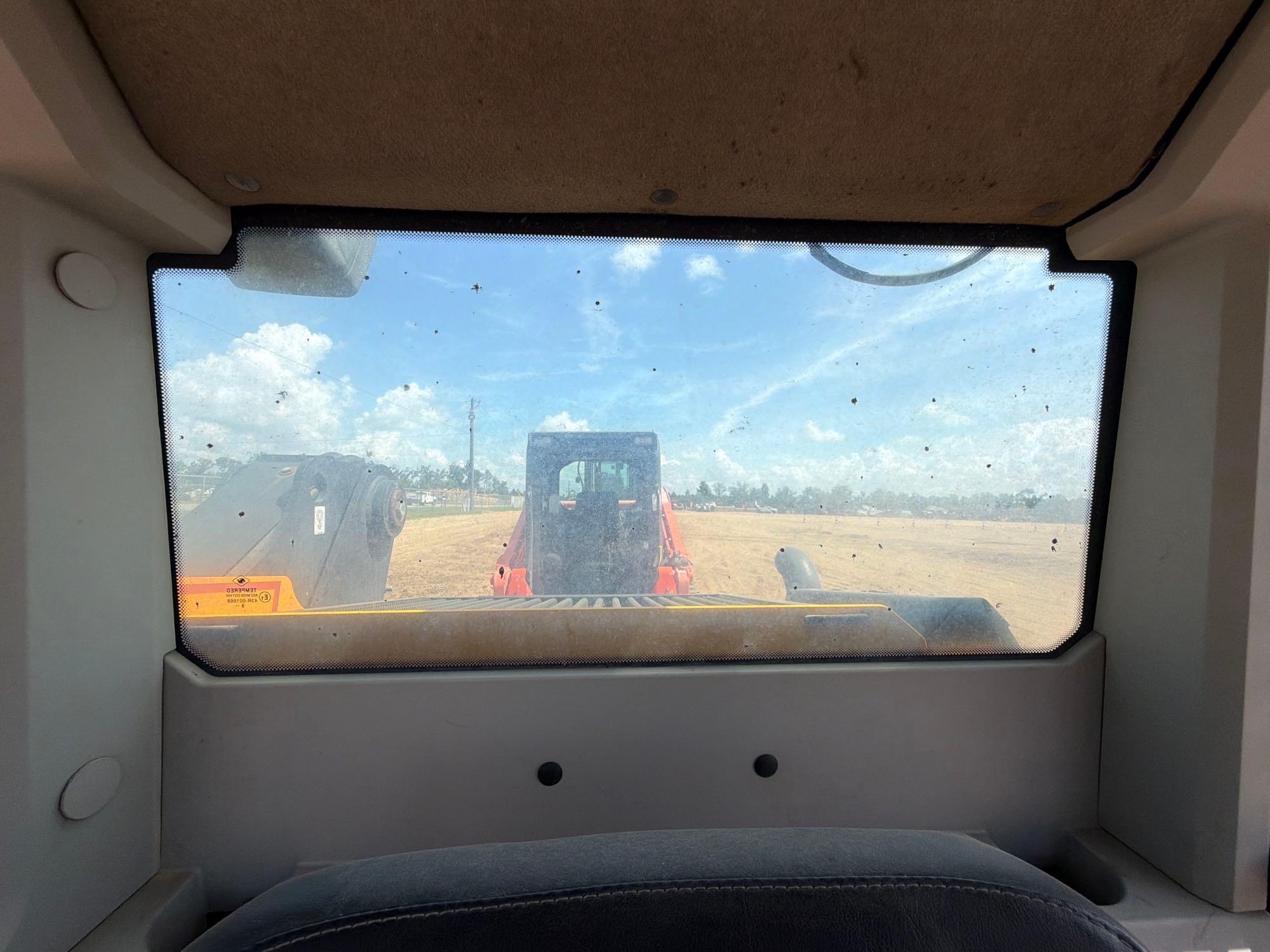 JCB 215-T
