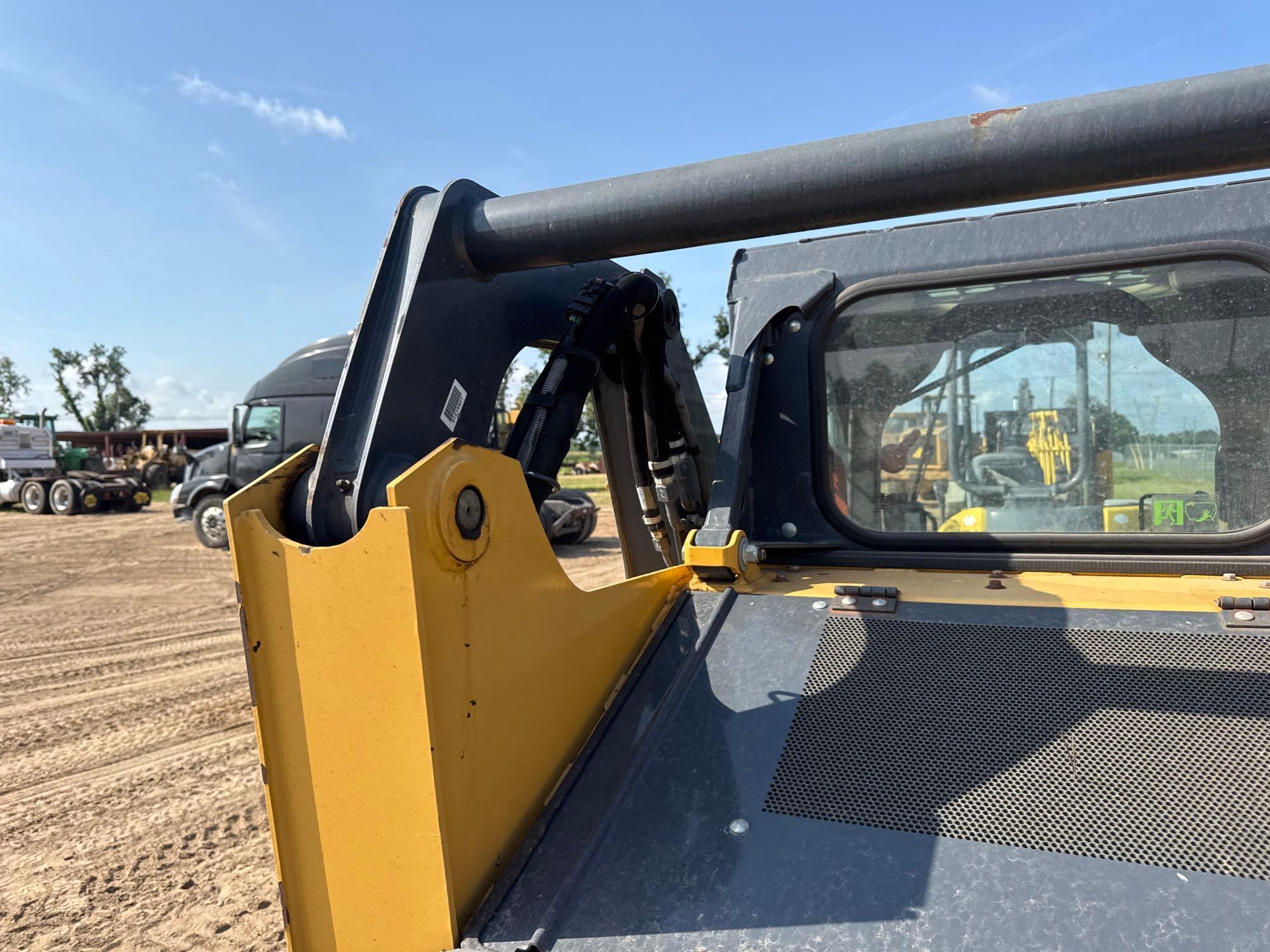 2019 John Deere 317G