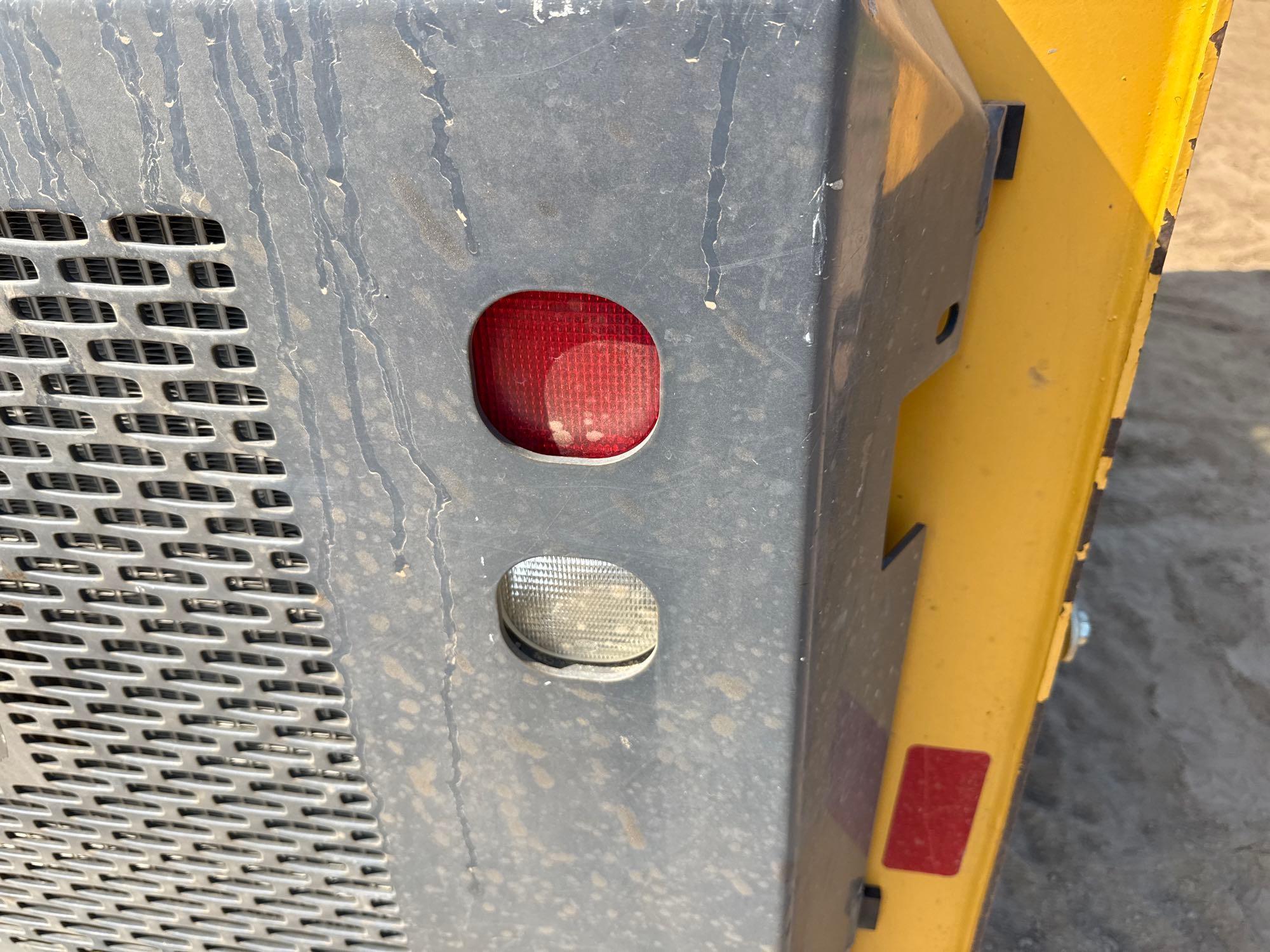 2019 John Deere 317G