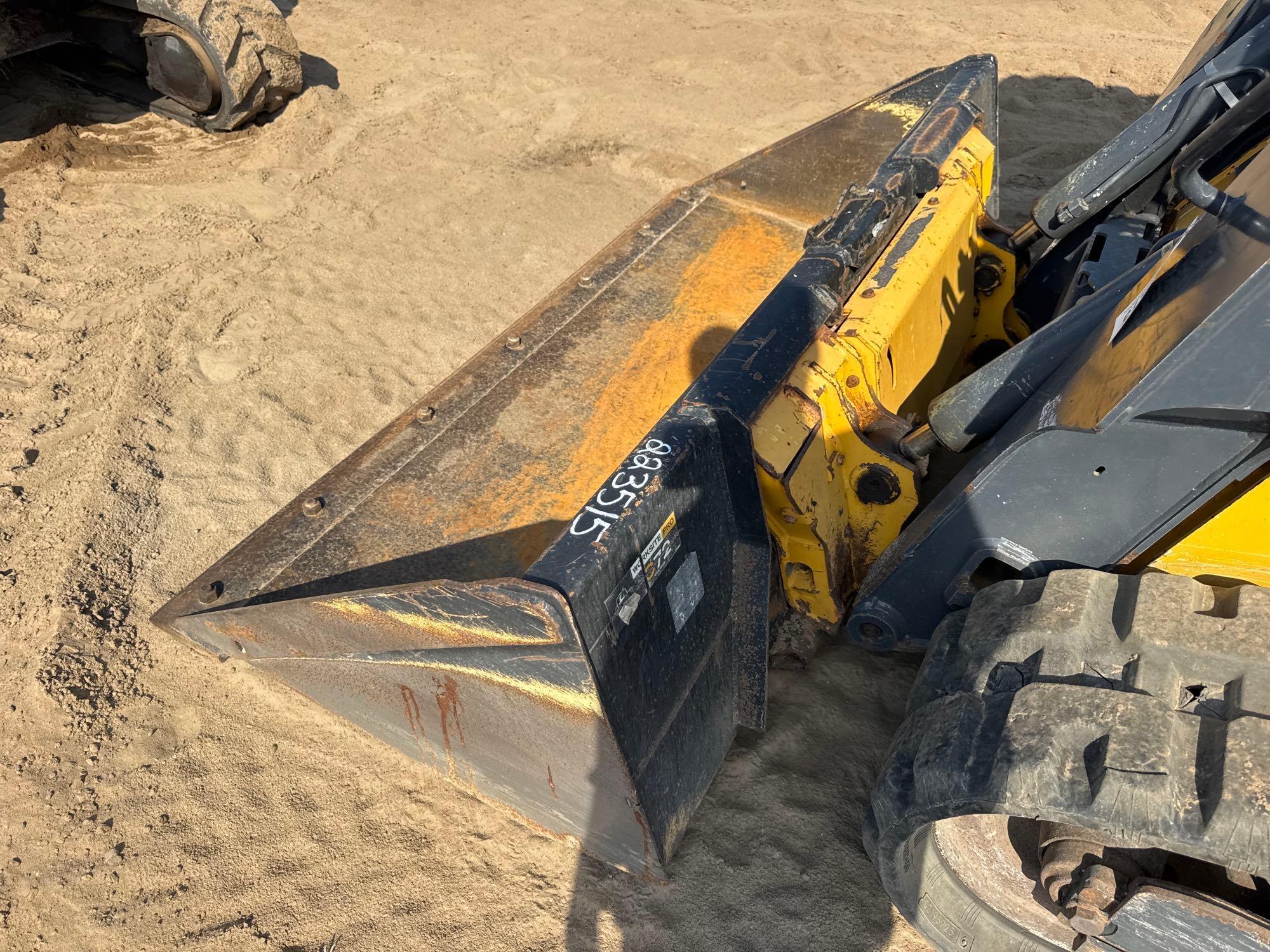 2019 John Deere 317G