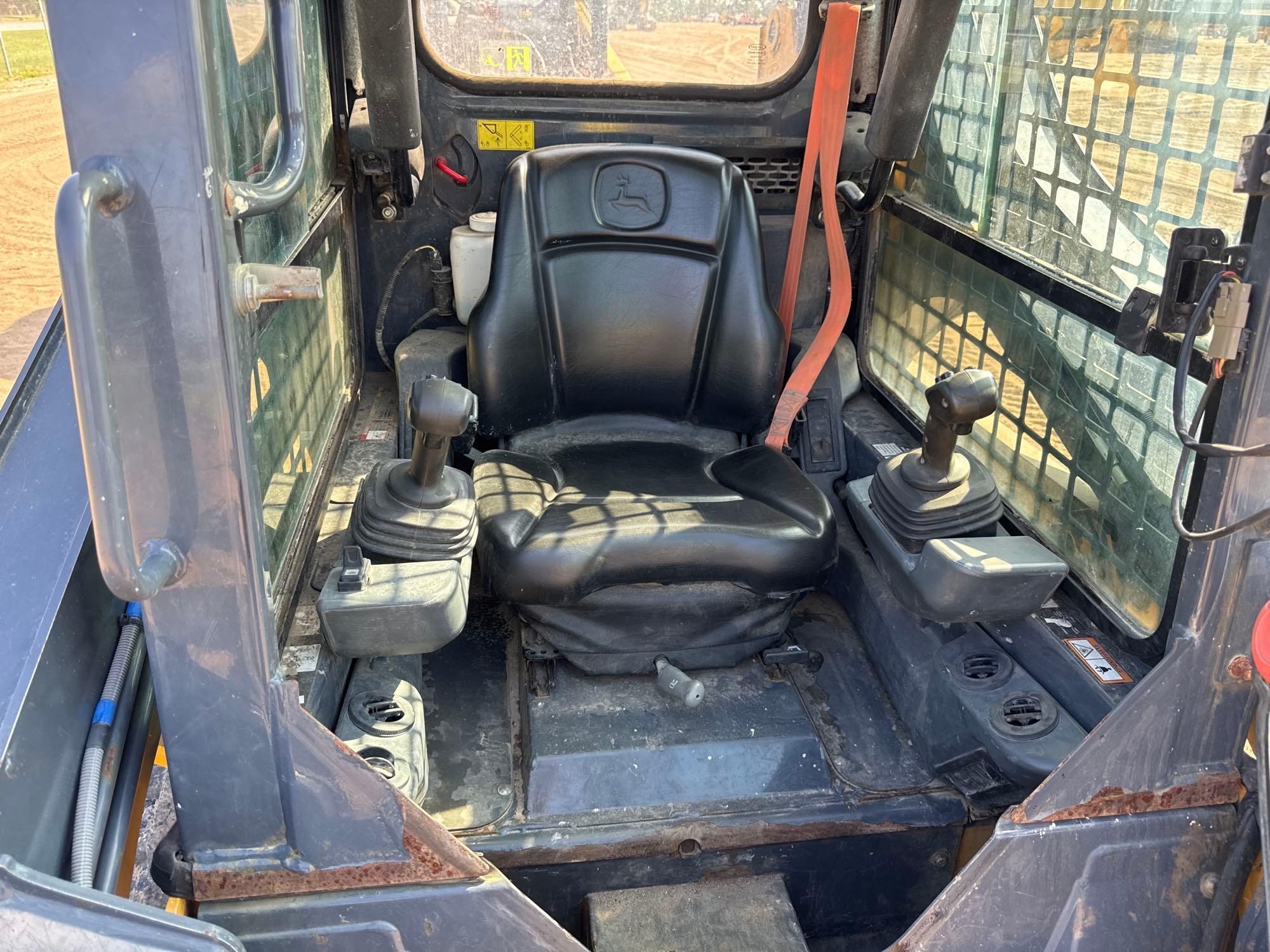 2019 John Deere 317G
