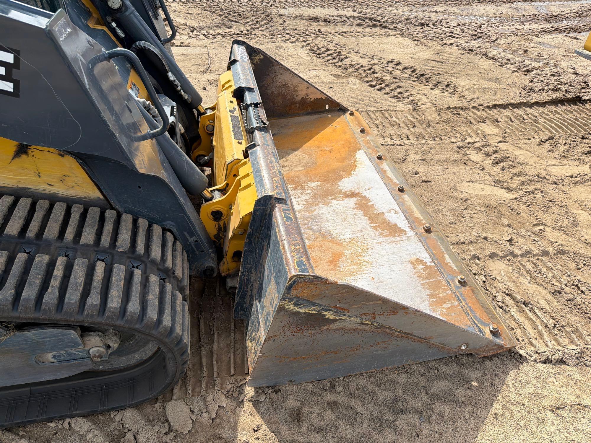 2024 John Deere 317G