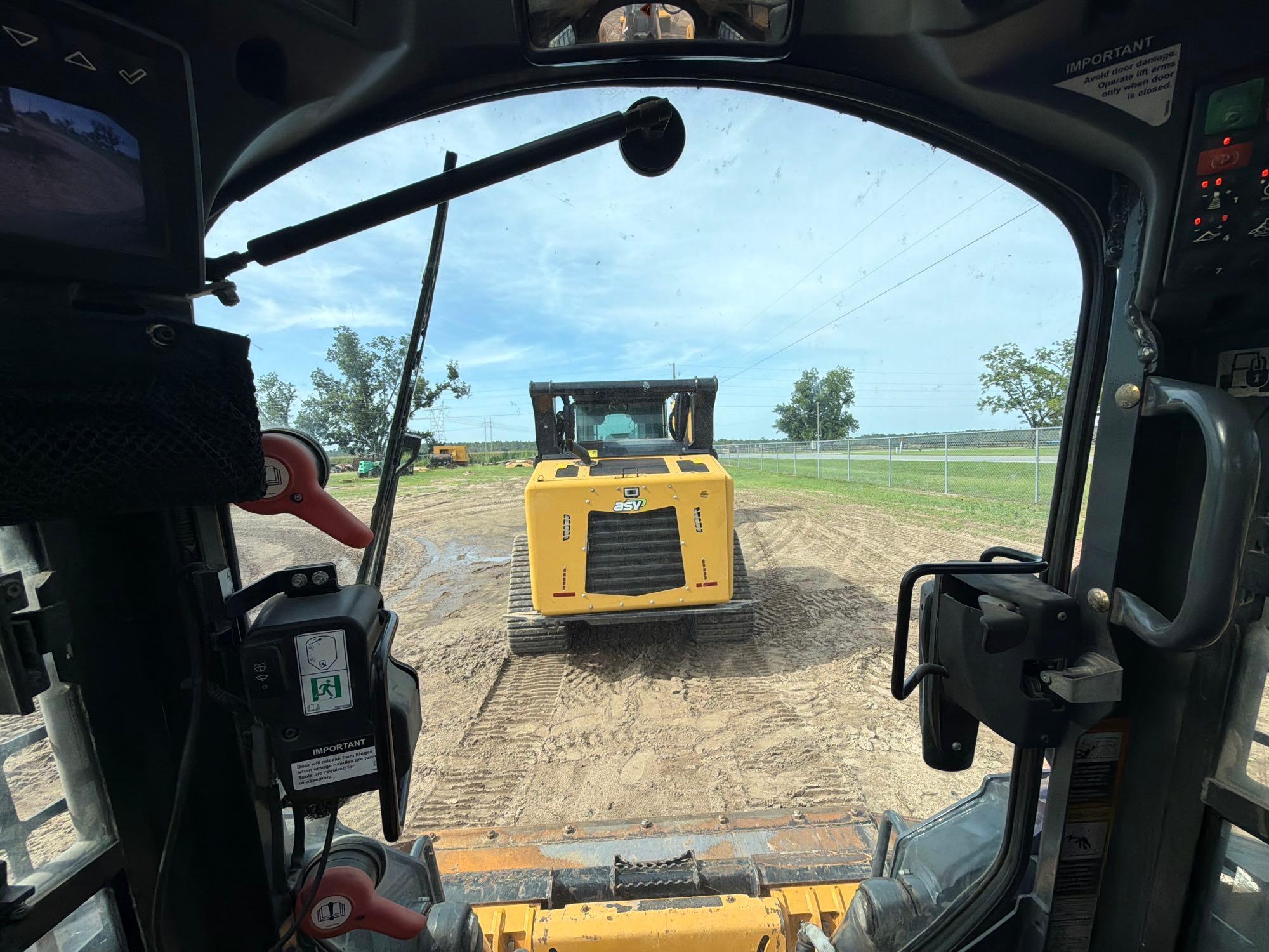 2024 John Deere 317G