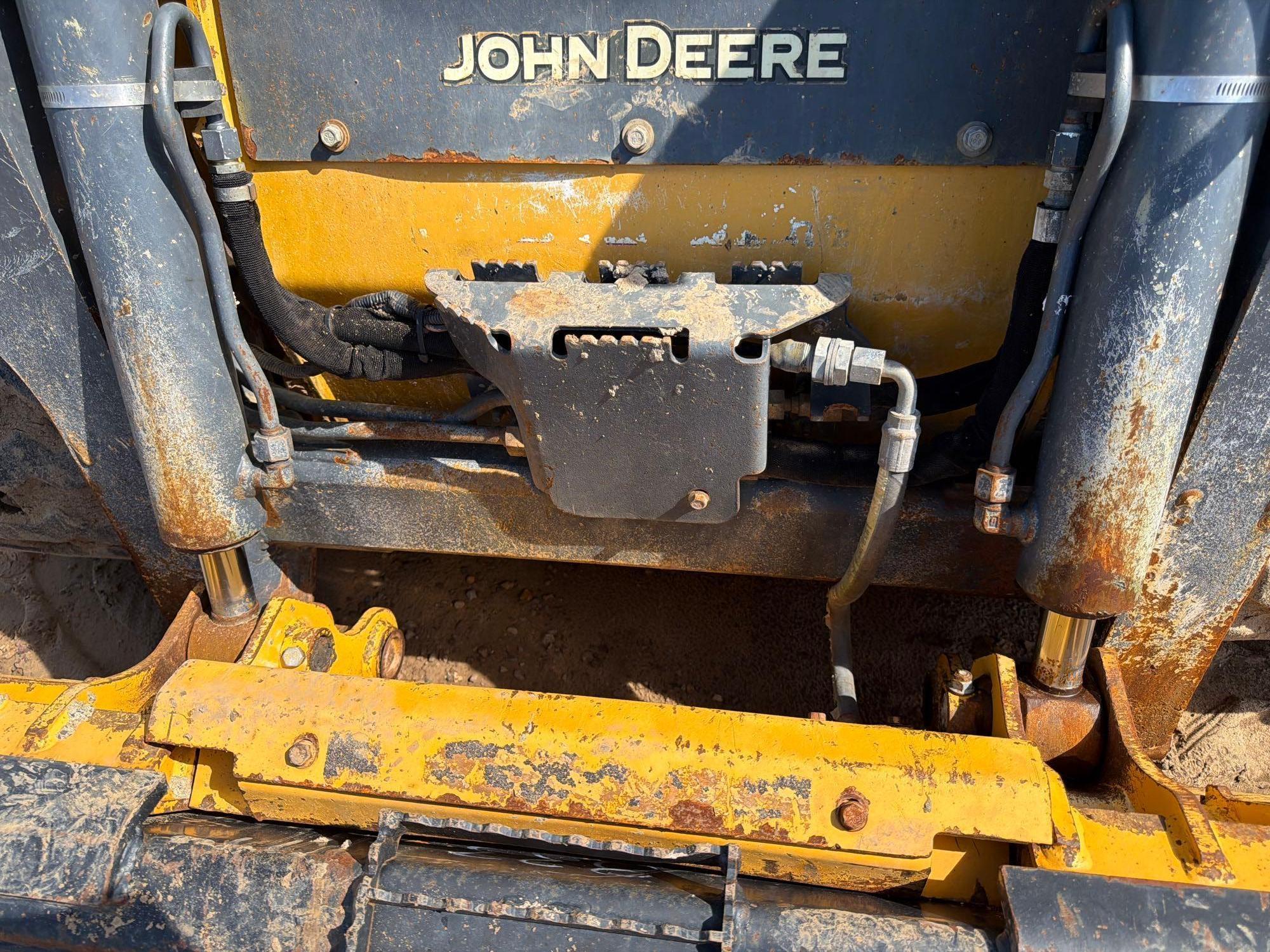 2019 John Deere 317G